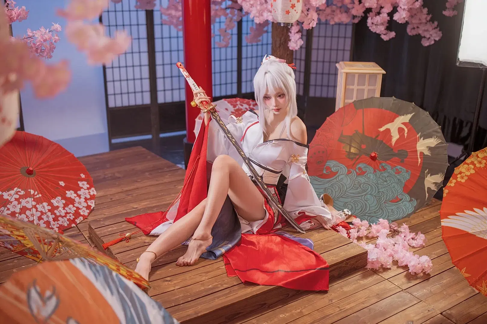 鸣潮, 巫女, 绯雪cos, 二次元cos, 和风写真