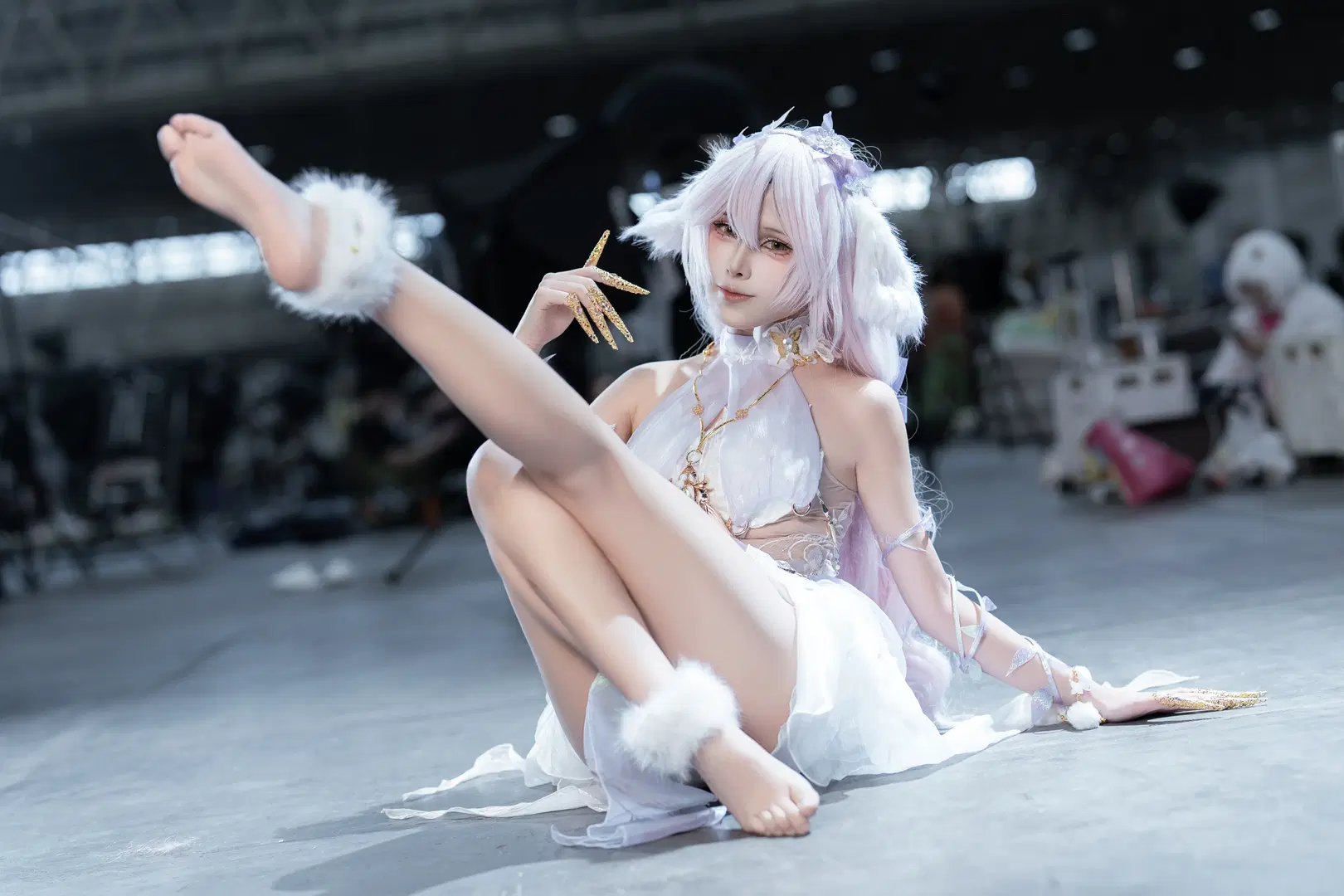 Yu Linglong cosplay | NARAKA: BLADEPOINT White Fox Ears Styling Convention Photos by L同学不好好努力 - Image 2
