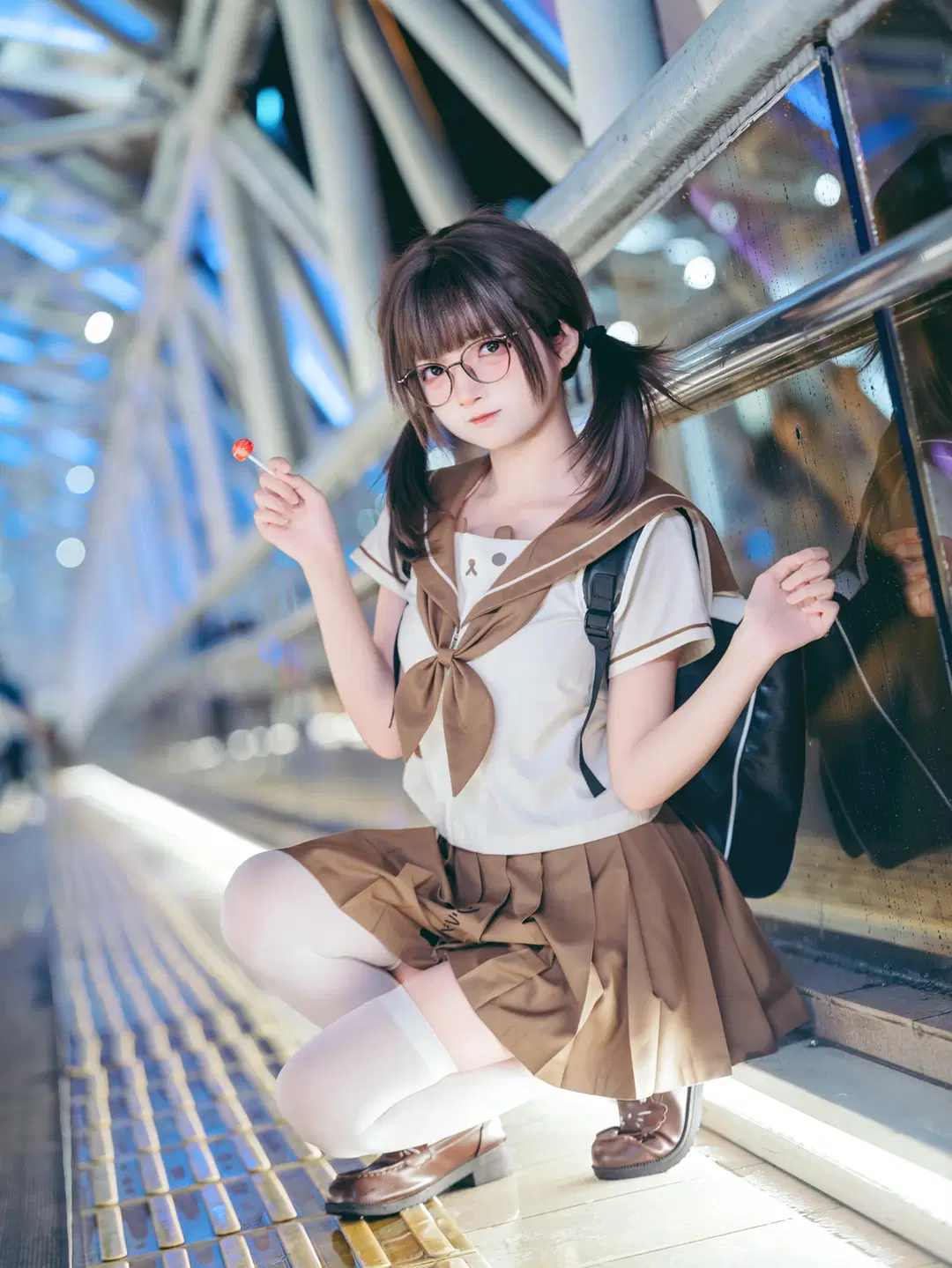 雨夜天桥的JK制服写真记录 - 蒋书剑（2_0） - 第3张