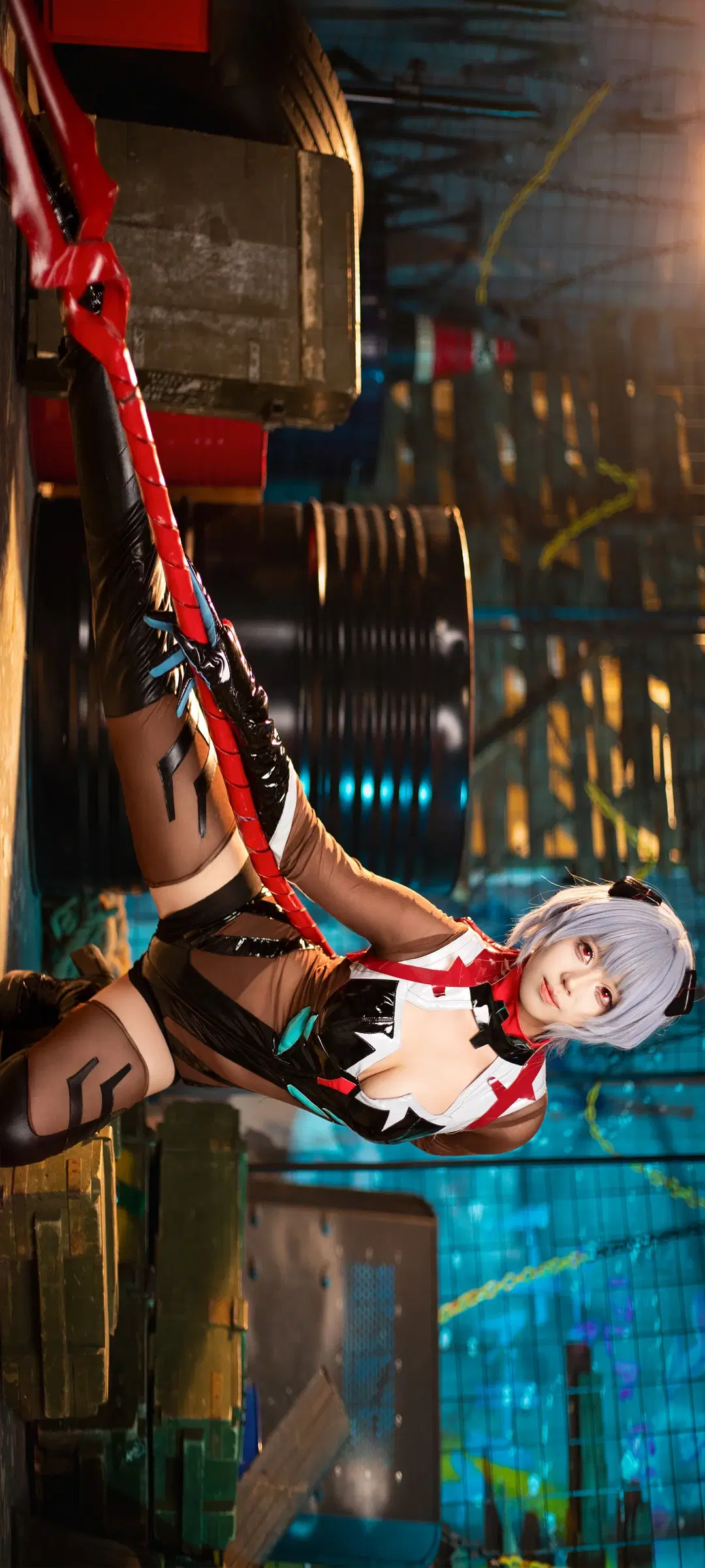 サイバーパンク, 綾波レイコスプレ, 黒ストッキング, エナメル, セットスタジオ