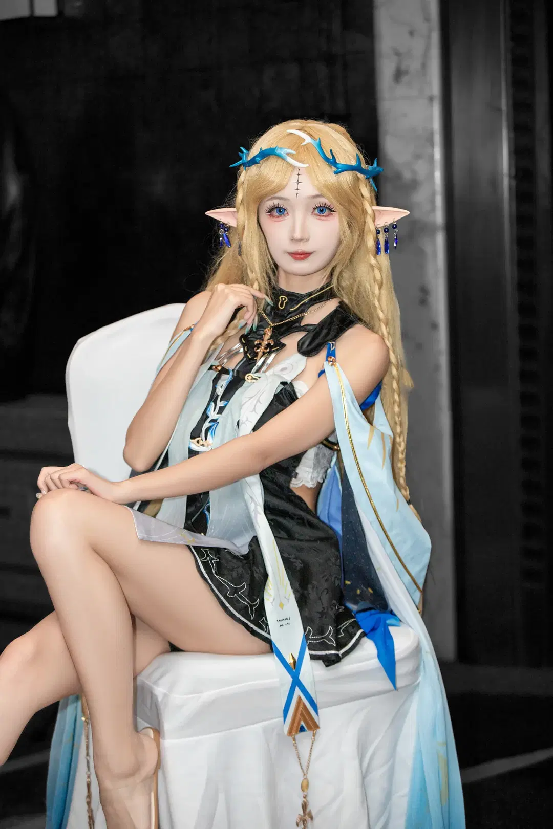 【卡提希娅cos】鸣潮这套服装的版型和细节很值得细看 - 阿鹏 - 第6张