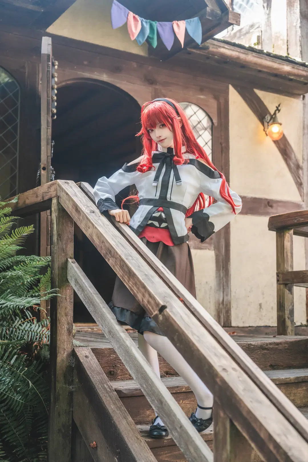 【アリスコスプレ】無職転生 赤髪の少女が紡ぐクラシカル階段の撮影記録 - 汐纸纸 - 3枚目