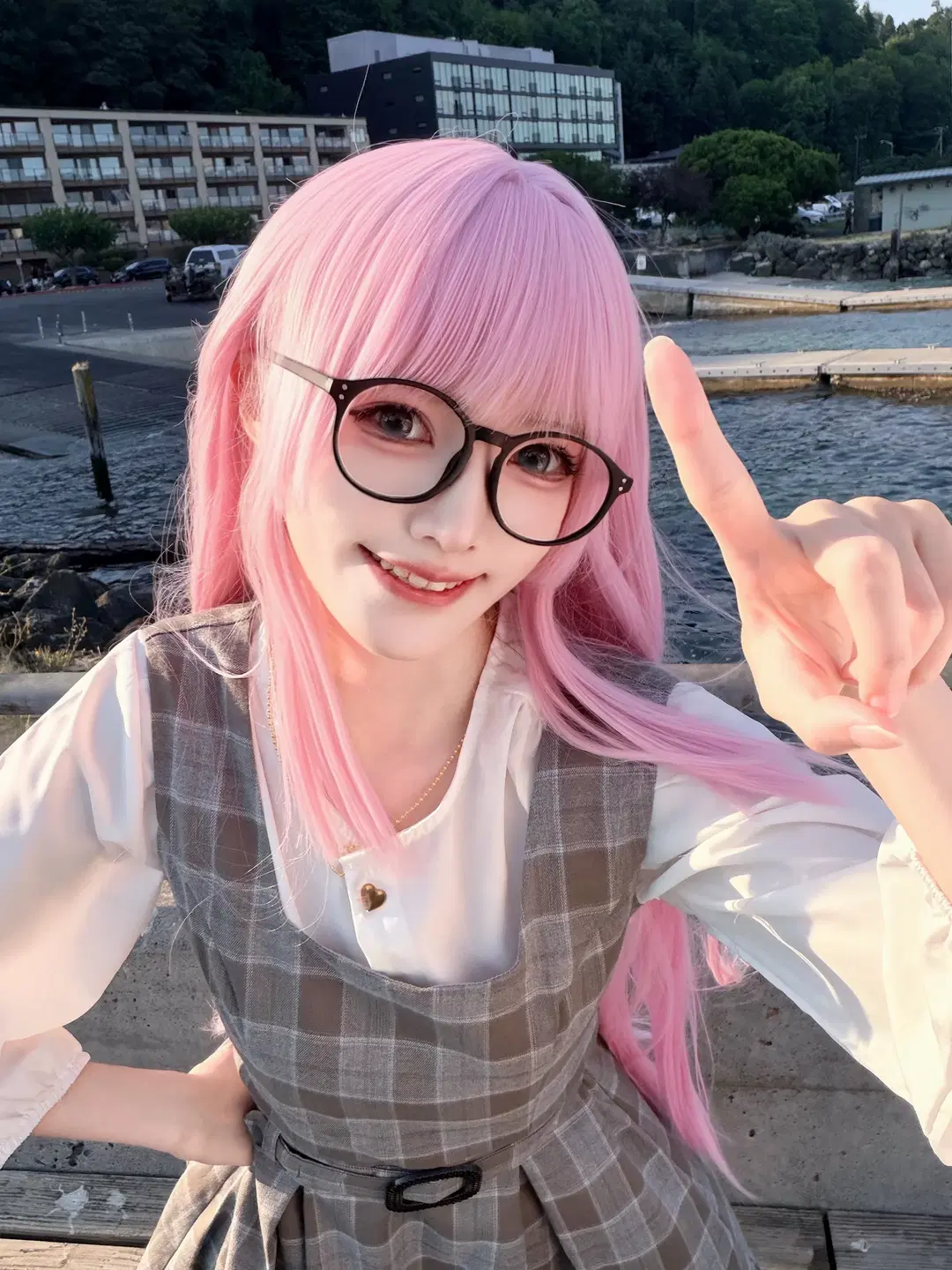 二次元cosplay, JK制服, 粉发少女, 千早爱音cos, BanG Dream