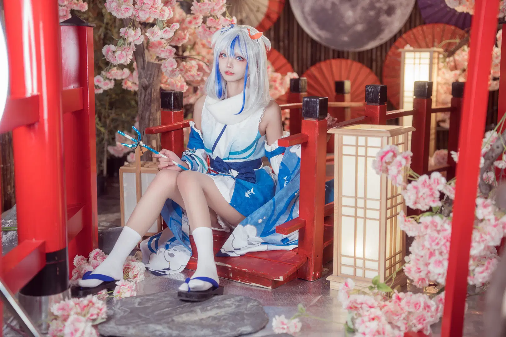 Japanese style, Hololive, Gura cosplay, Shark hair clip, Blue and white kimono