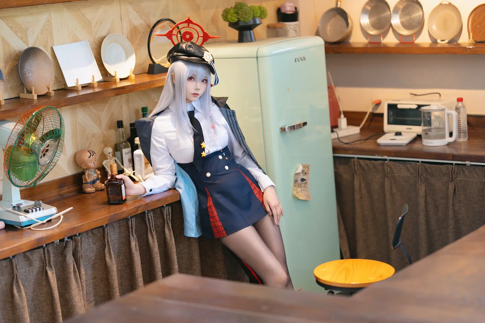【黑馆晴奈cos】来一场复古咖啡馆的美食探索之旅 - 艾西Aiwest - 第2张