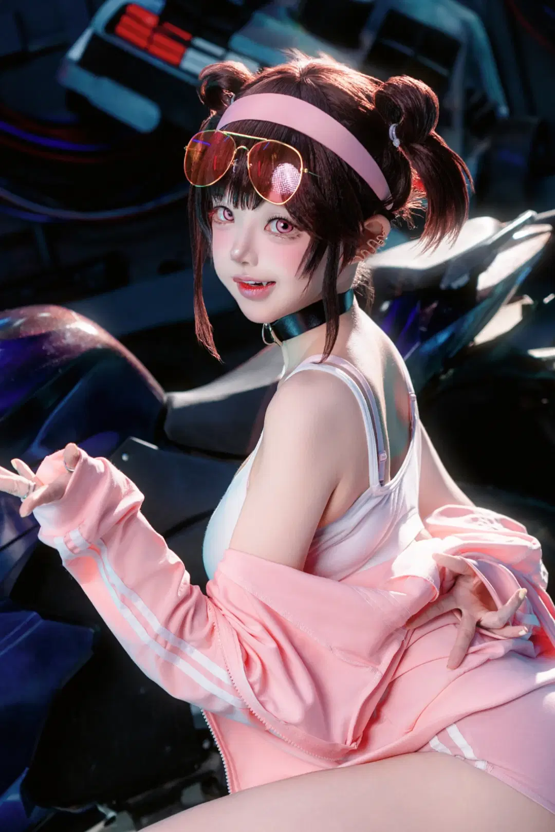 【ソラ コスプレ】勝利の女神：NIKKE スポーティーなお姉さんのストリート系コーデ - 捌yeah - 2枚目