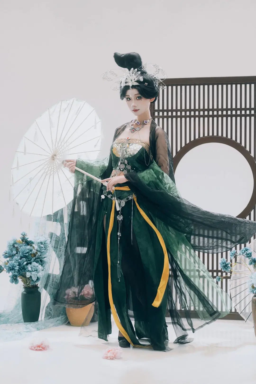 cosplay, Anime cosplay, Chinese-style photography, Ancient style photoshoot, Drunken in the Shade of Flowers