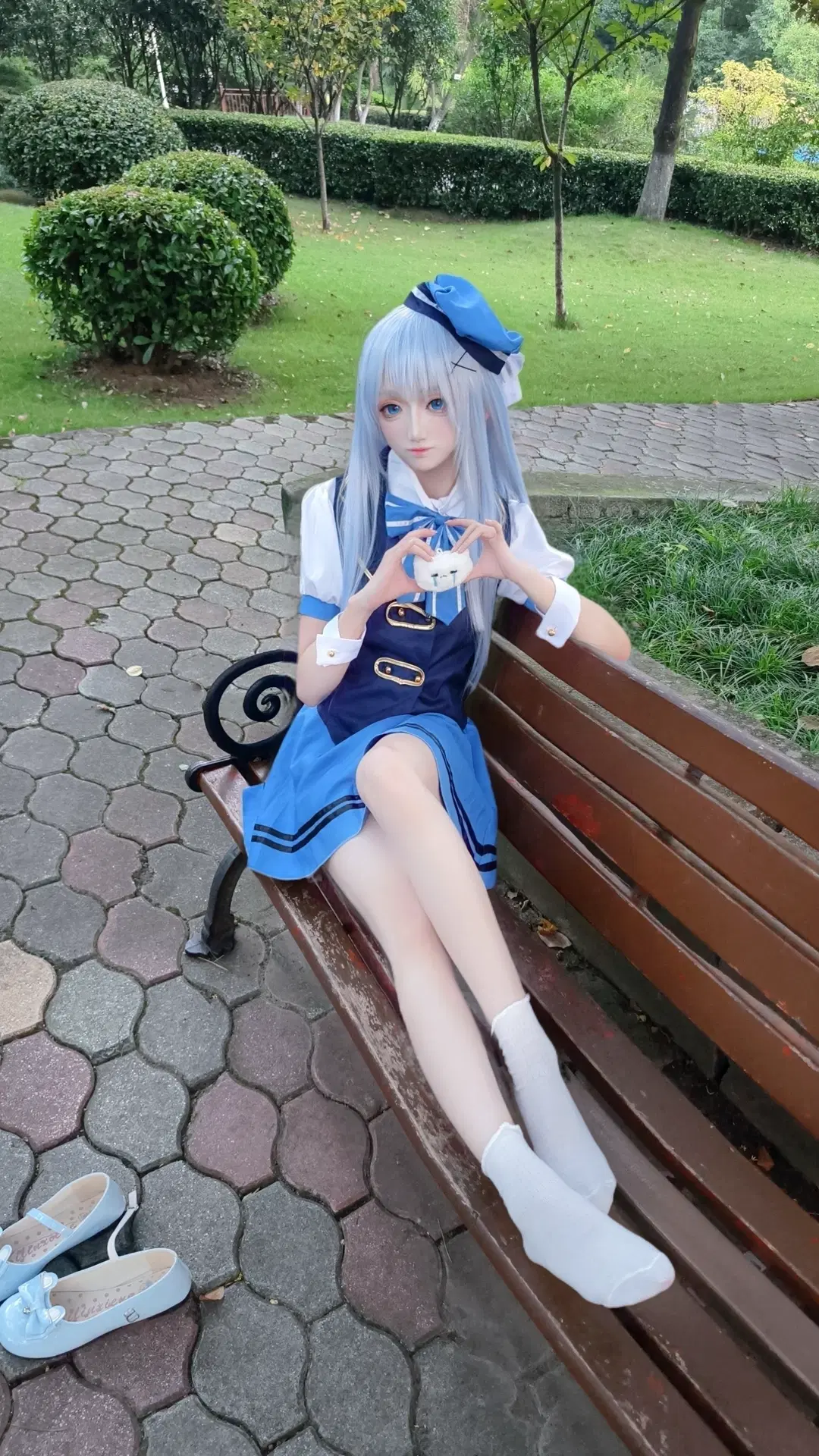 【香風智乃 コスプレ】『ご注文はうさぎですか？』外景撮影、公園のベンチでの青と白のコーディネート - 奶油糖糕丶 - 2枚目