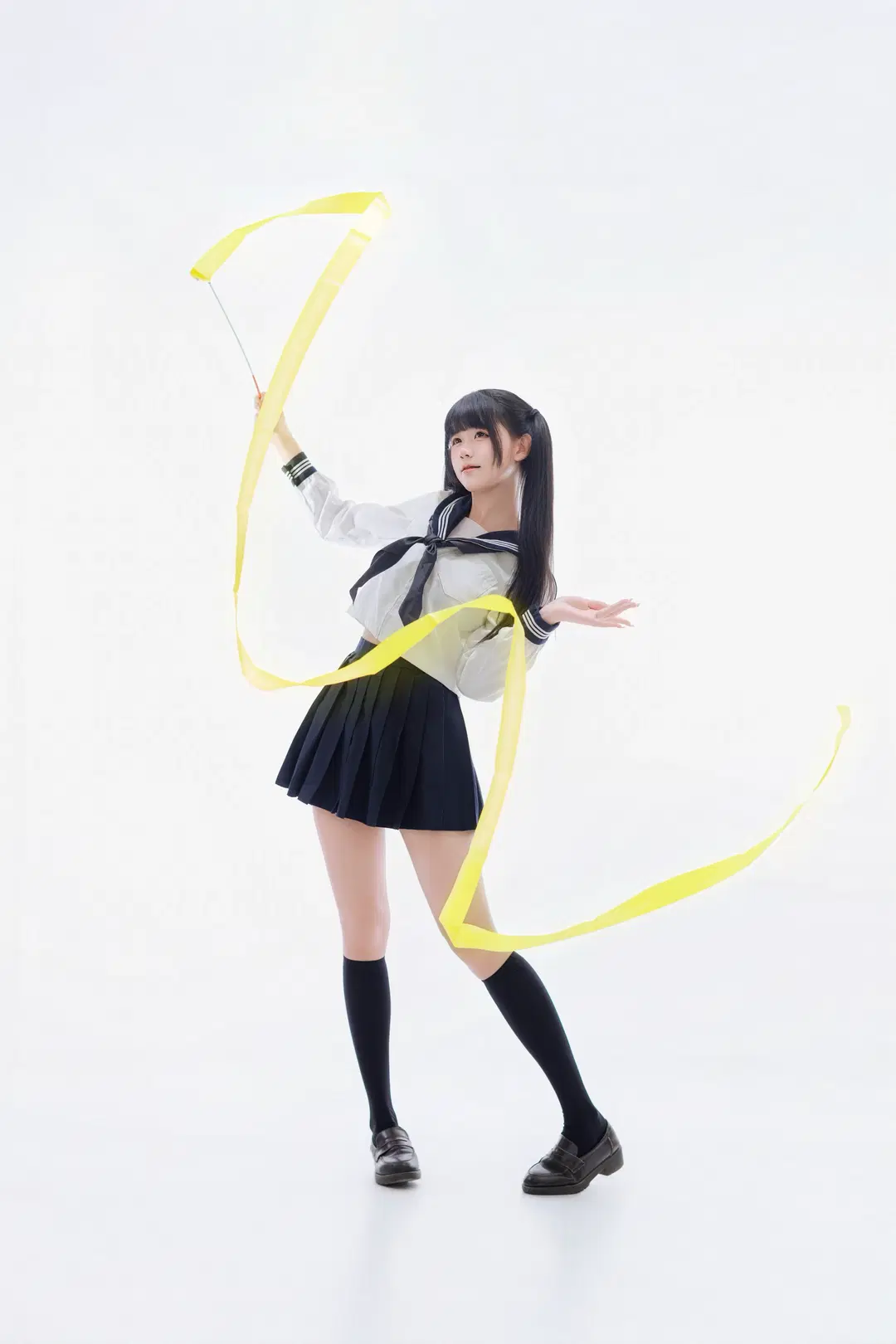 JK uniform white studio photography, movement breakdown of the gymnastics ribbon by 在线只有5分钟 - Image 4