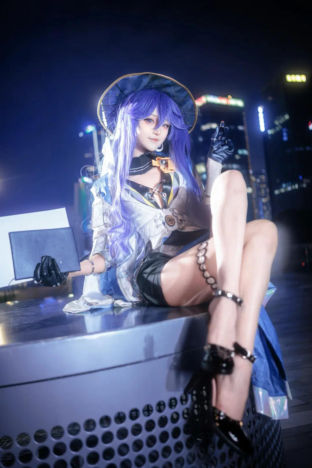 Wuthering Waves, Anime-style photography, Game cosplay, Night view cosplay, Lucilla cosplay