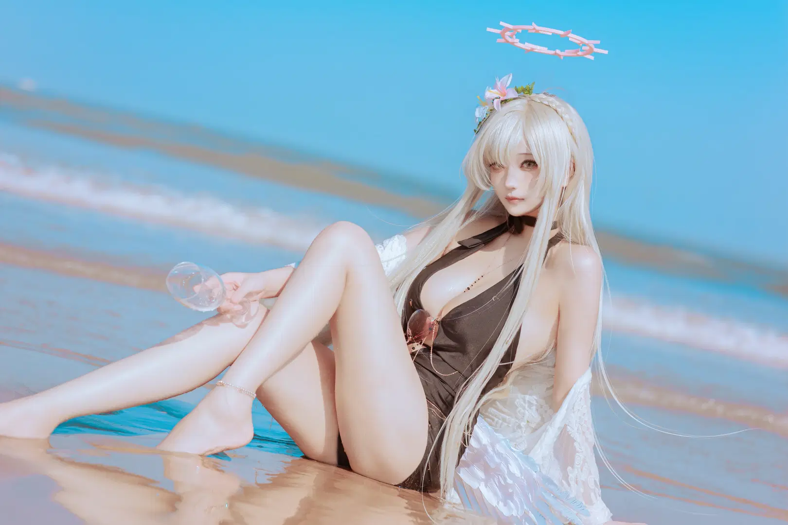【桐藤ナギサ コスプレ】『ブルーアーカイブ』海辺に揺れる光と影 - 在线只有5分钟 - 4枚目