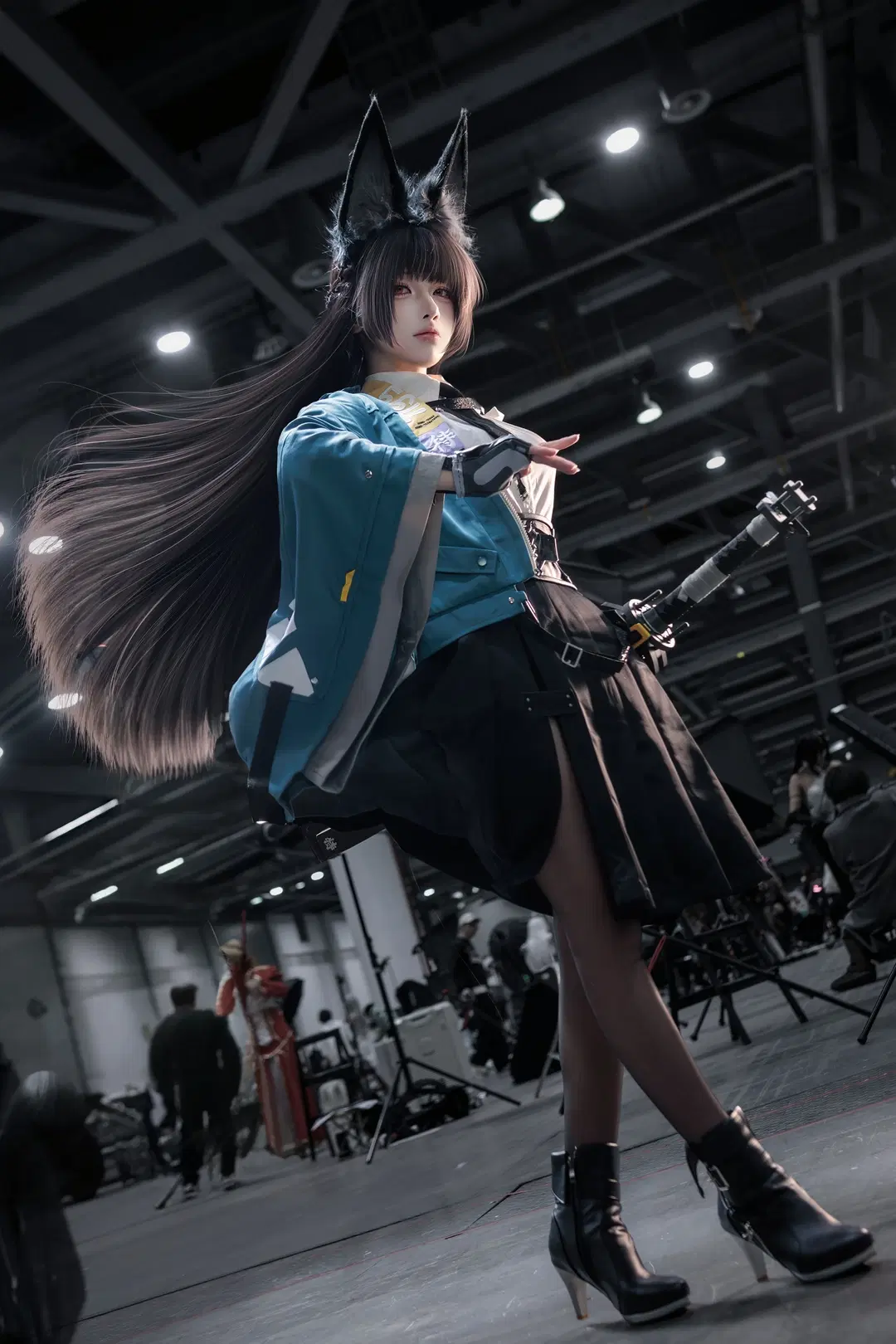 【星見雅コスプレ】ゼンレスゾーンゼロの抜刀姿勢、イベント写真の緊張感を感じる - 在线只有5分钟 - 4枚目