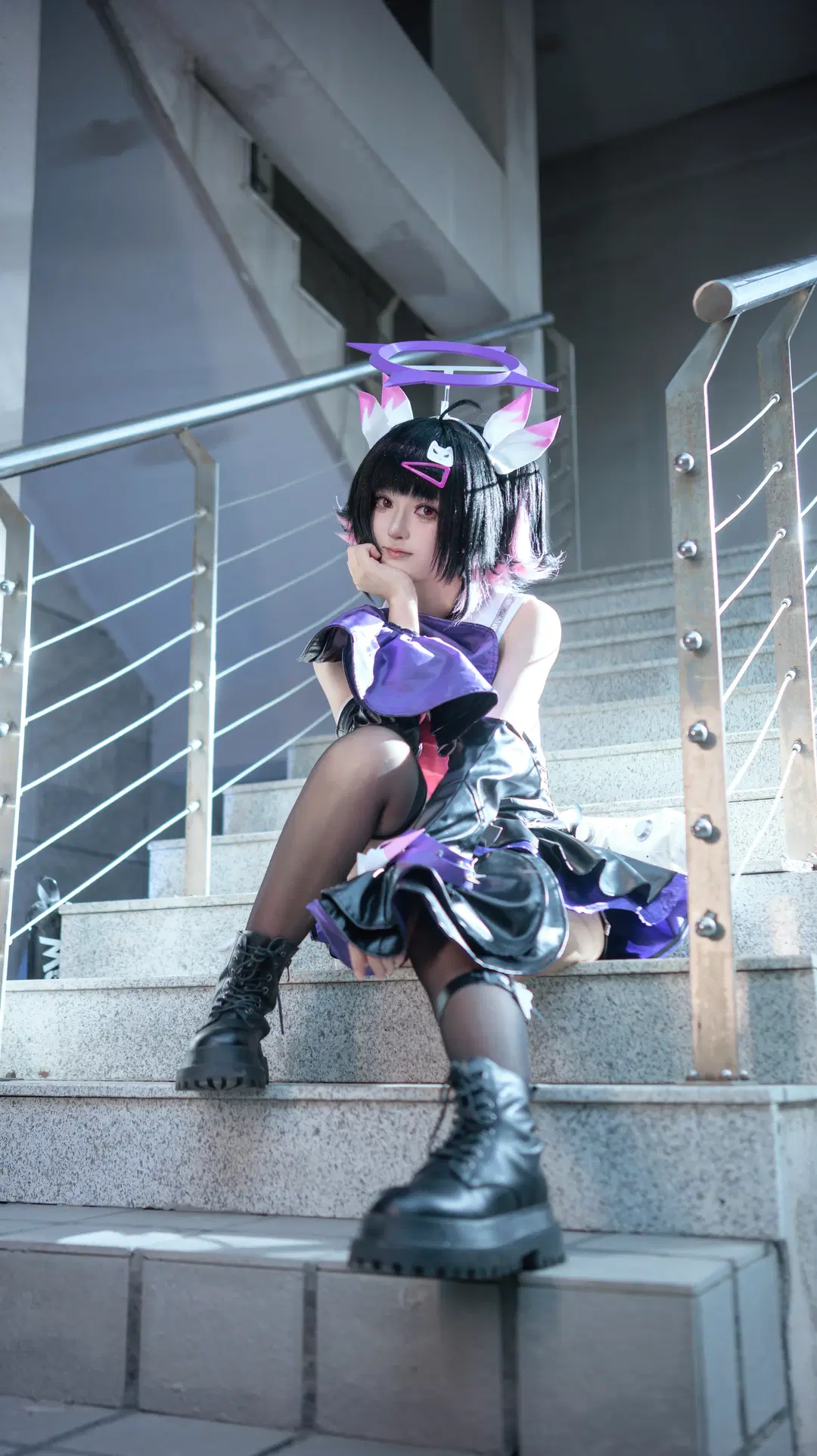 绝区零, cosplay场照, 南宫羽cos, 丝袜, 黑色皮衣