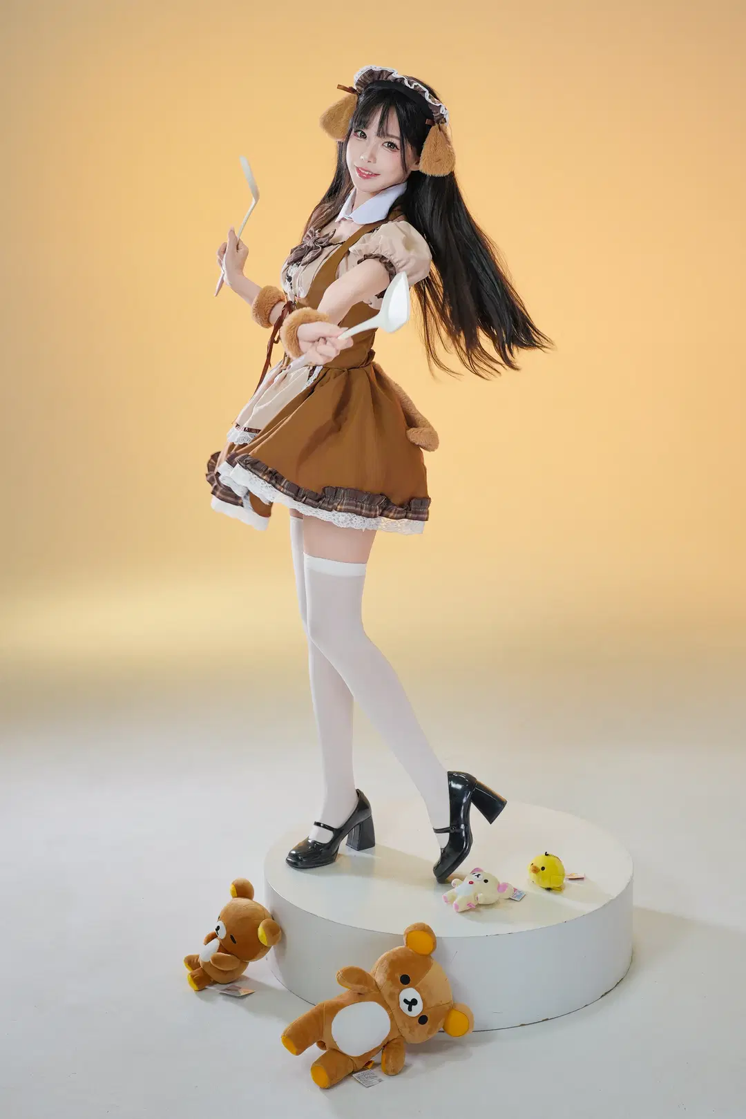 柴犬メイド服とリラックマの白ホリ撮影記録、癒やしと元気の二次元コスプレ - 猫活150 - 4枚目