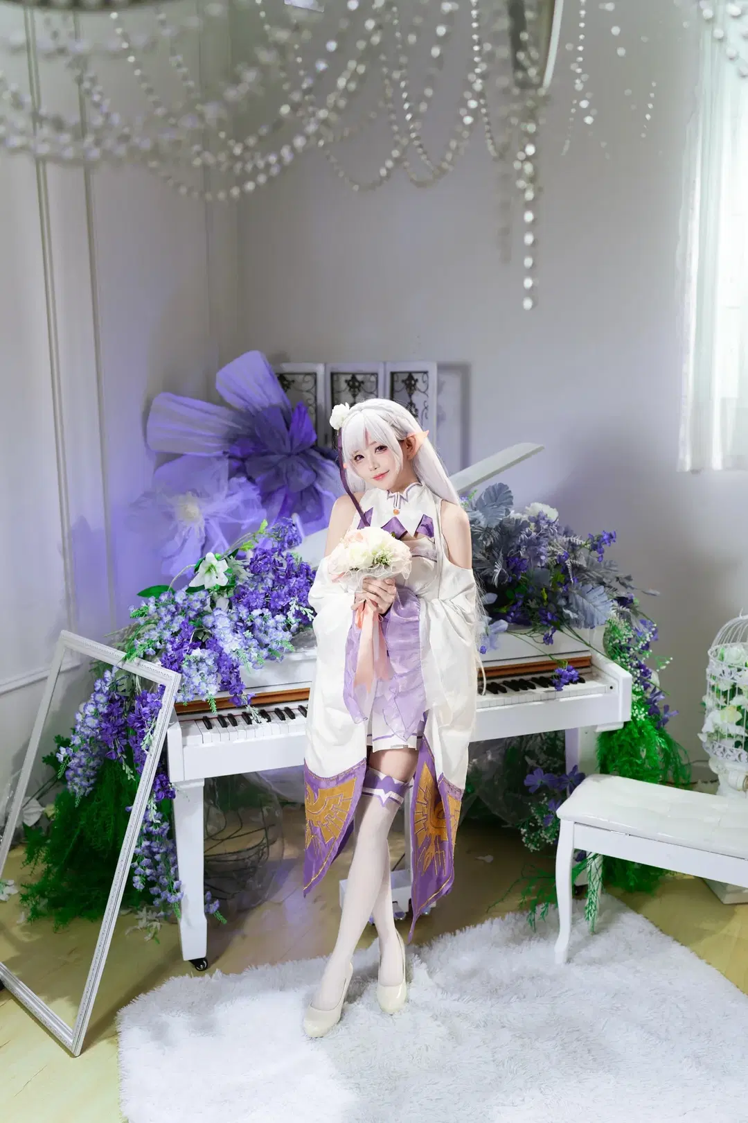 Emilia cosplay: Playing Re:Zero − Starting Life in Another World Before a White Grand Piano by 猫活150 - Image 3