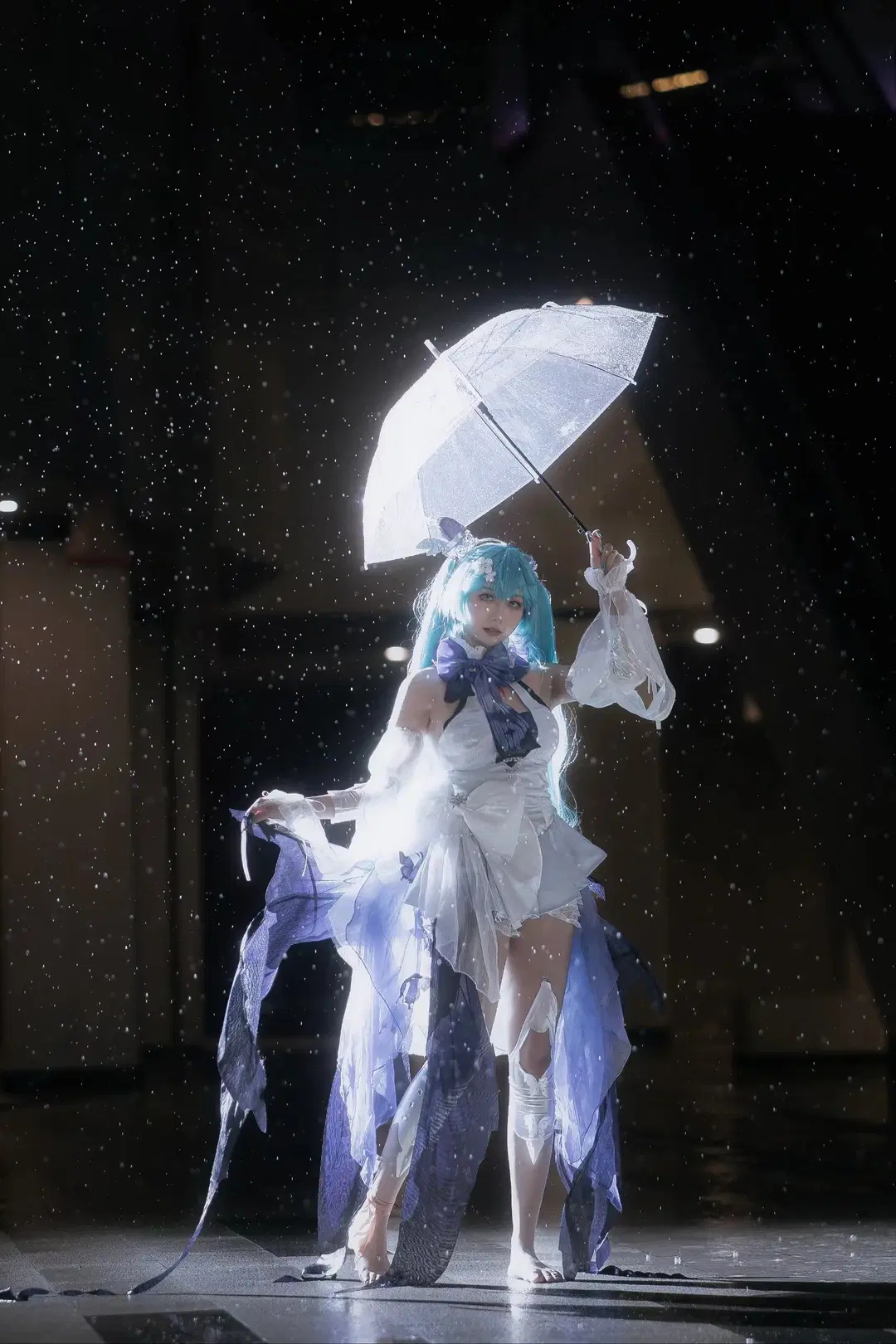 【初音未來cos】梅州漫展雨夜的初音未來予夢 - 鱼遇雨欲与雨语 - 第9張
