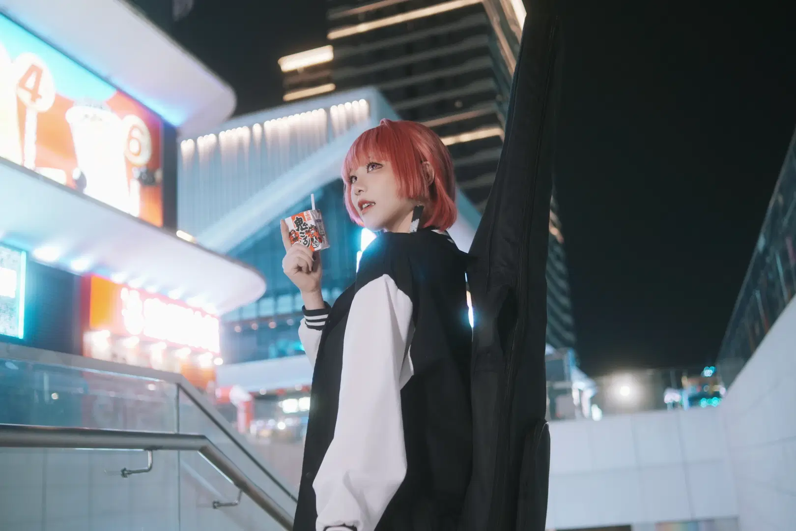 【广井菊里cos】孤独摇滚的摇滚酒蒙子，微醺感拉满 - 鱼遇雨欲与雨语 - 第8张