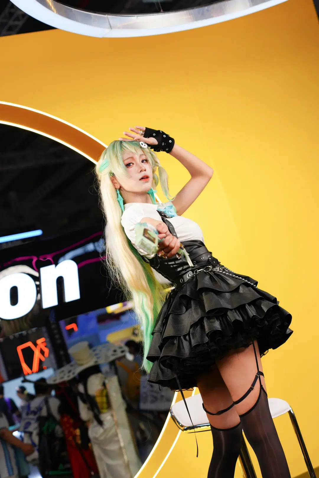 Wuthering Waves, cosplay, Lynae cosplay, Black stockings, Bilibili World