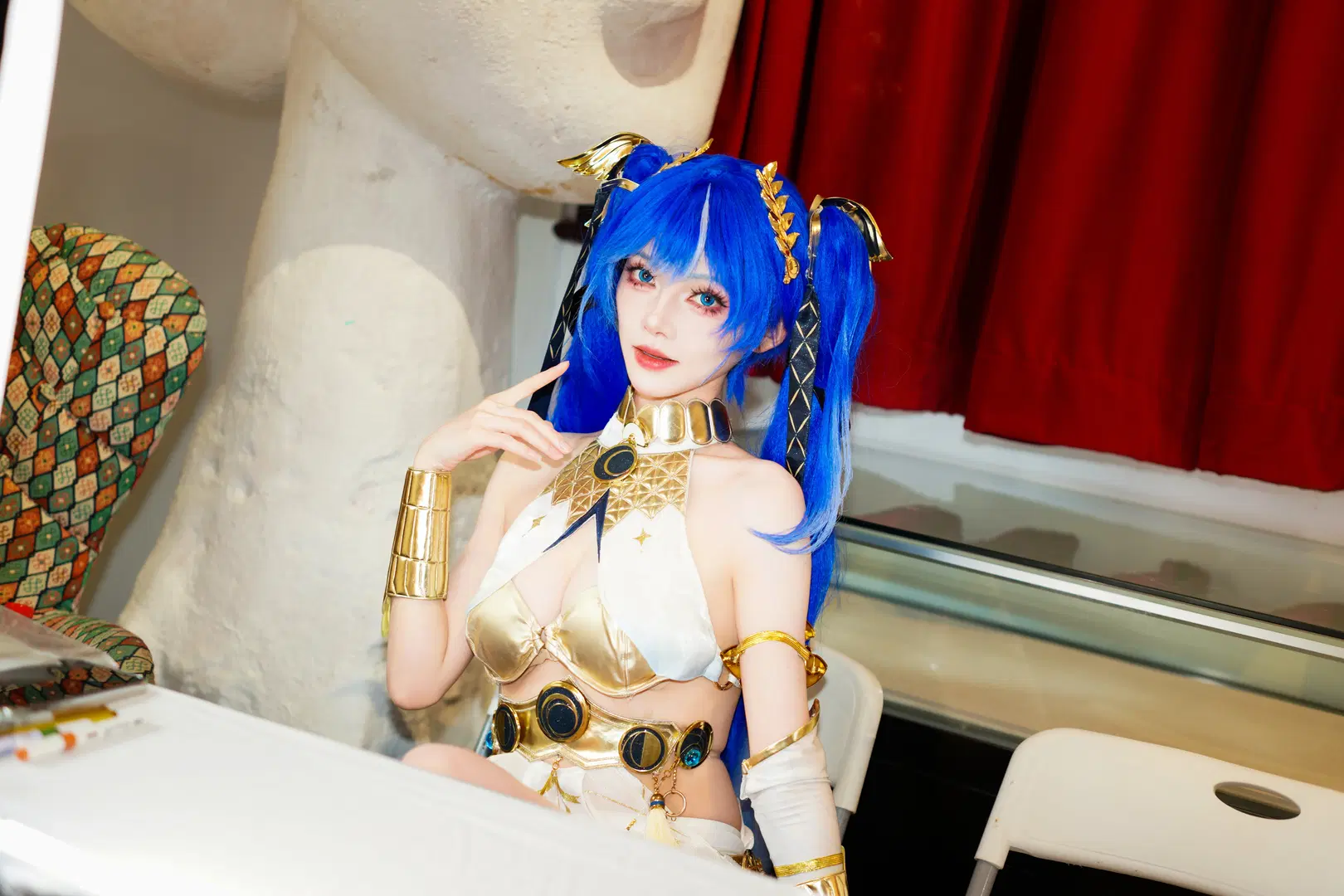 【ユーノ コスプレ】『鳴潮』神託の乙女ユーノ、青髪ツインテールの華麗な撮影記録 - 雷霆大屑绒 - 5枚目