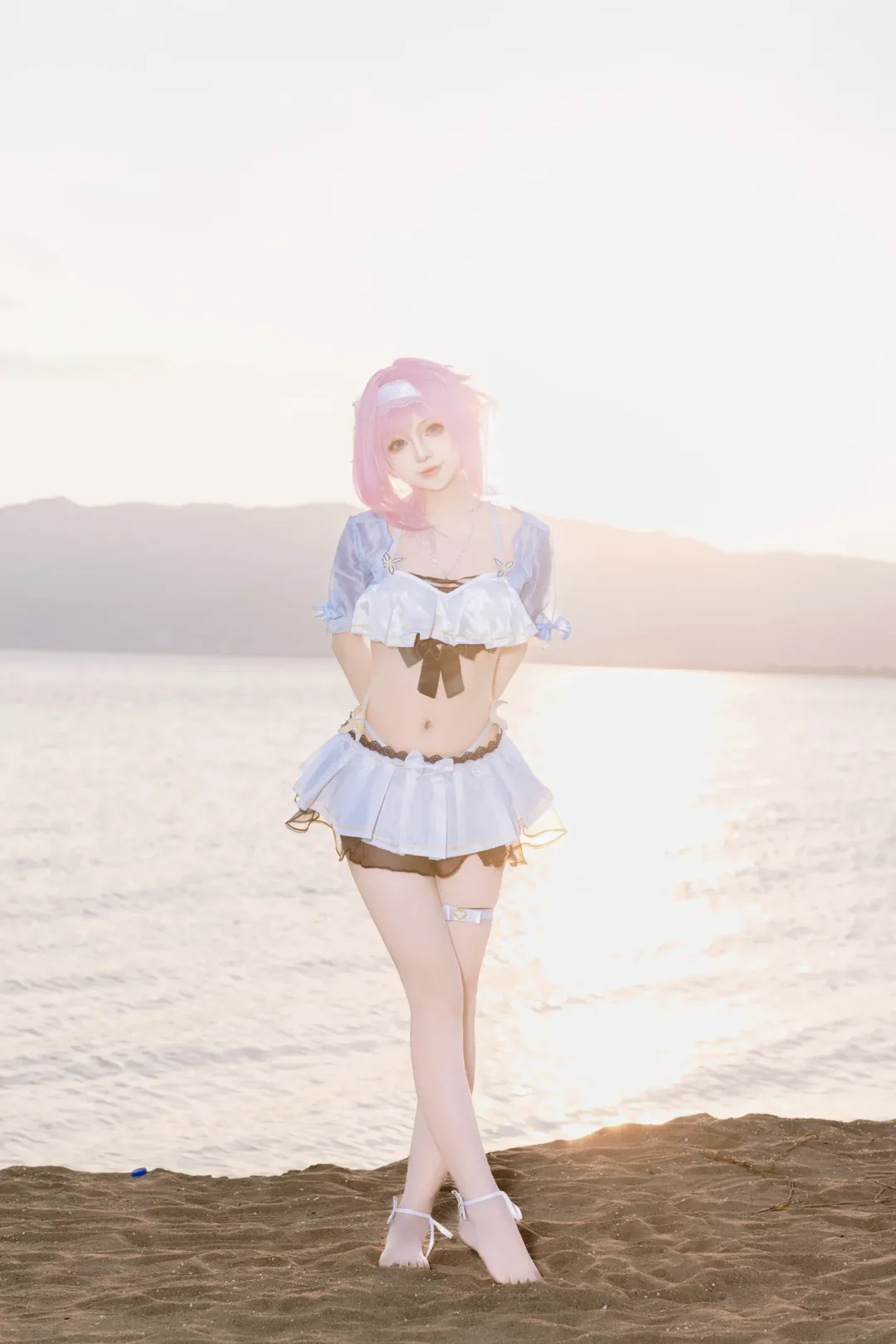爱莉希雅cos, cosplay, 夏日摄影, 粉发美瞳, 沙滩写真 - 第4张