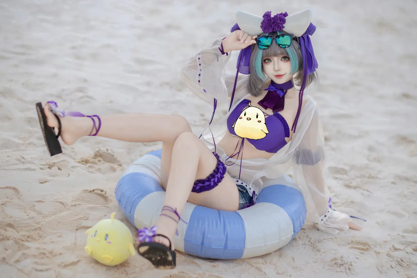 [Cheshire Cosplay] Azur Lane Swimsuit Location Shoot: Crisp Seaside Ambiance by 是一只小鱼北 - Image 2