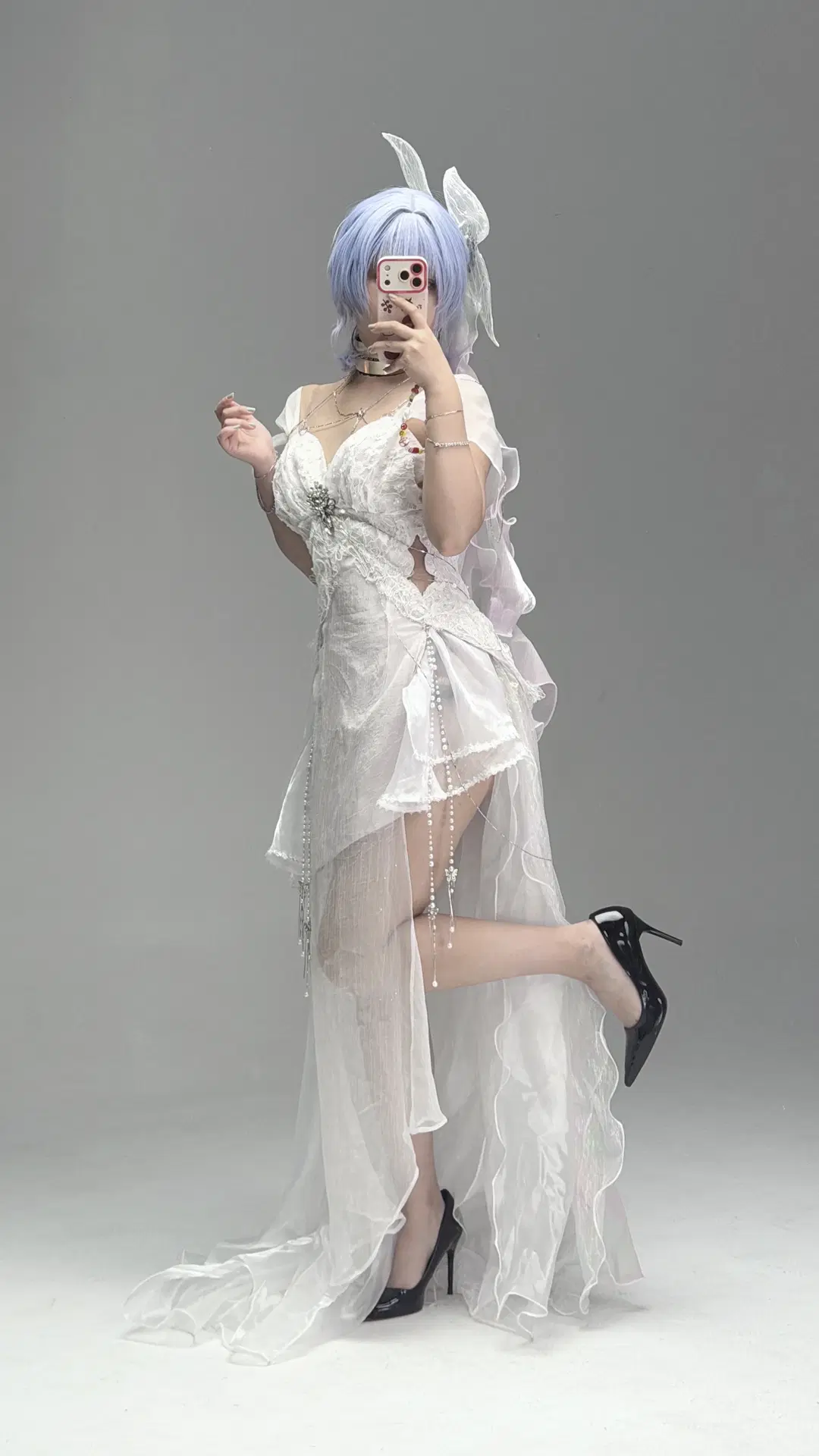 鸣潮, 守岸人cos, 二次元看见计划, cos服测评, 白色丝袜