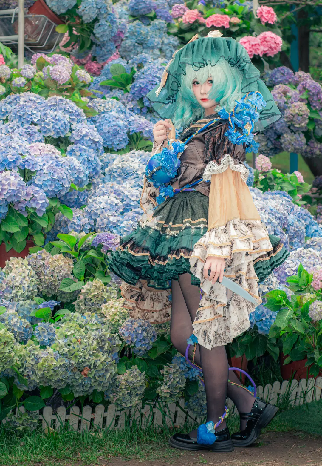 [Komeiji Koishi cosplay] Touhou Project: A Dreamlike Capture in a Hydrangea Sea of flowers photo shoot by hopedal - Image 3