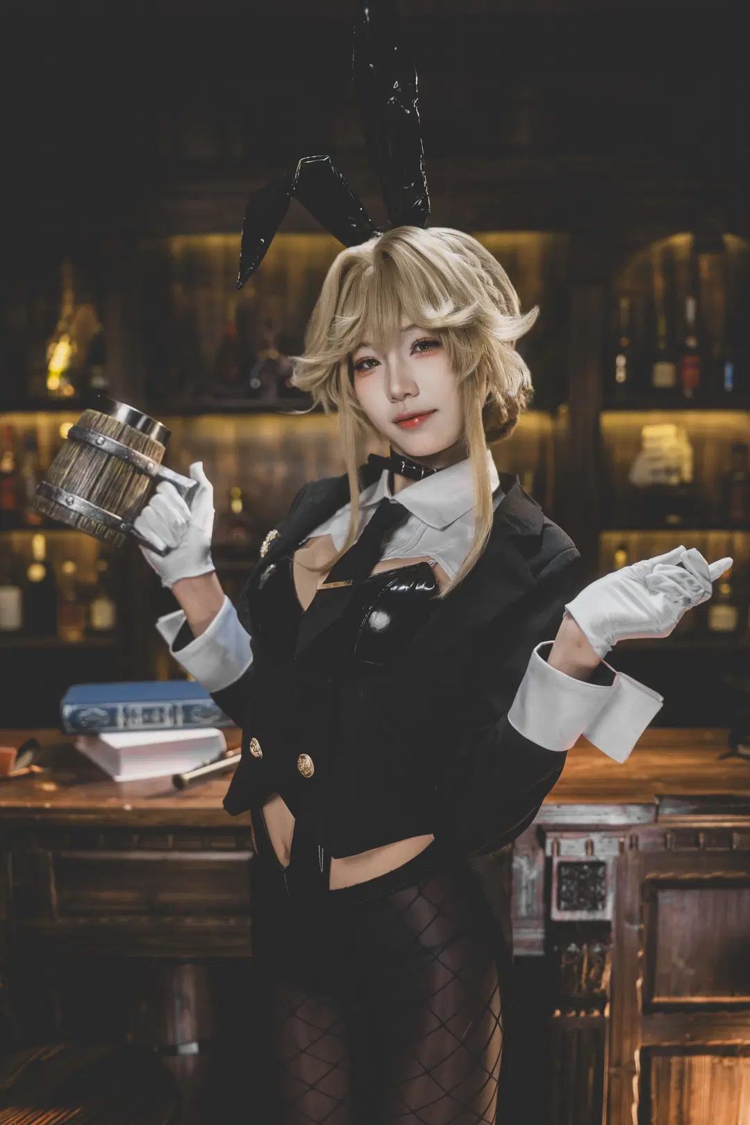 【エード コスプレ】『勝利の女神』バニーガール：ほろ酔いバーテンダーの妖艶な輝き（二次元撮影・ストッキング） - Takyi柒月 - 4枚目