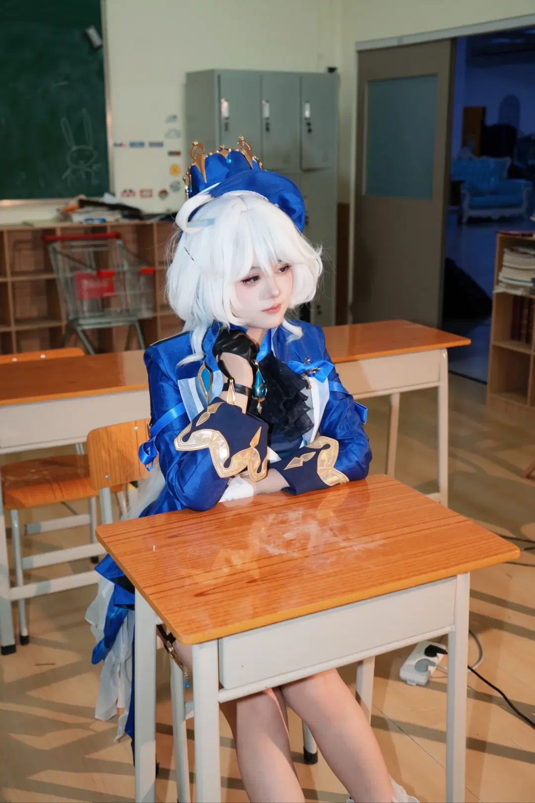 【芙宁娜cos】原神芙芙驾到，准备上课 - 小空 豫痛组 - 第3张
