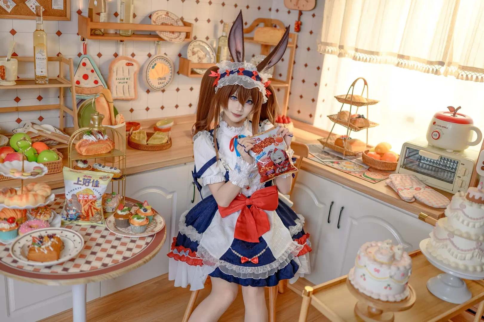 [Amiya cosplay] Arknights Bunny maid Baking Kitchen Diary by 面包 - Image 5