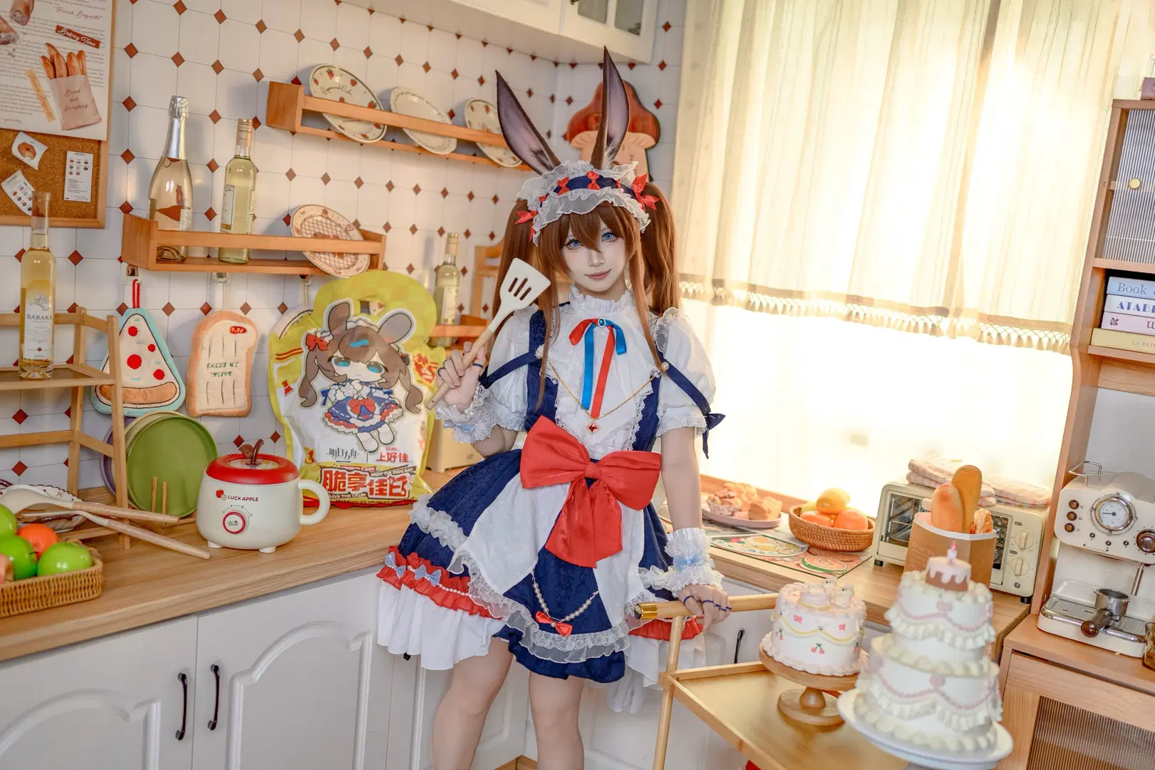 [Amiya cosplay] Arknights Bunny maid Baking Kitchen Diary by 面包 - Image 7
