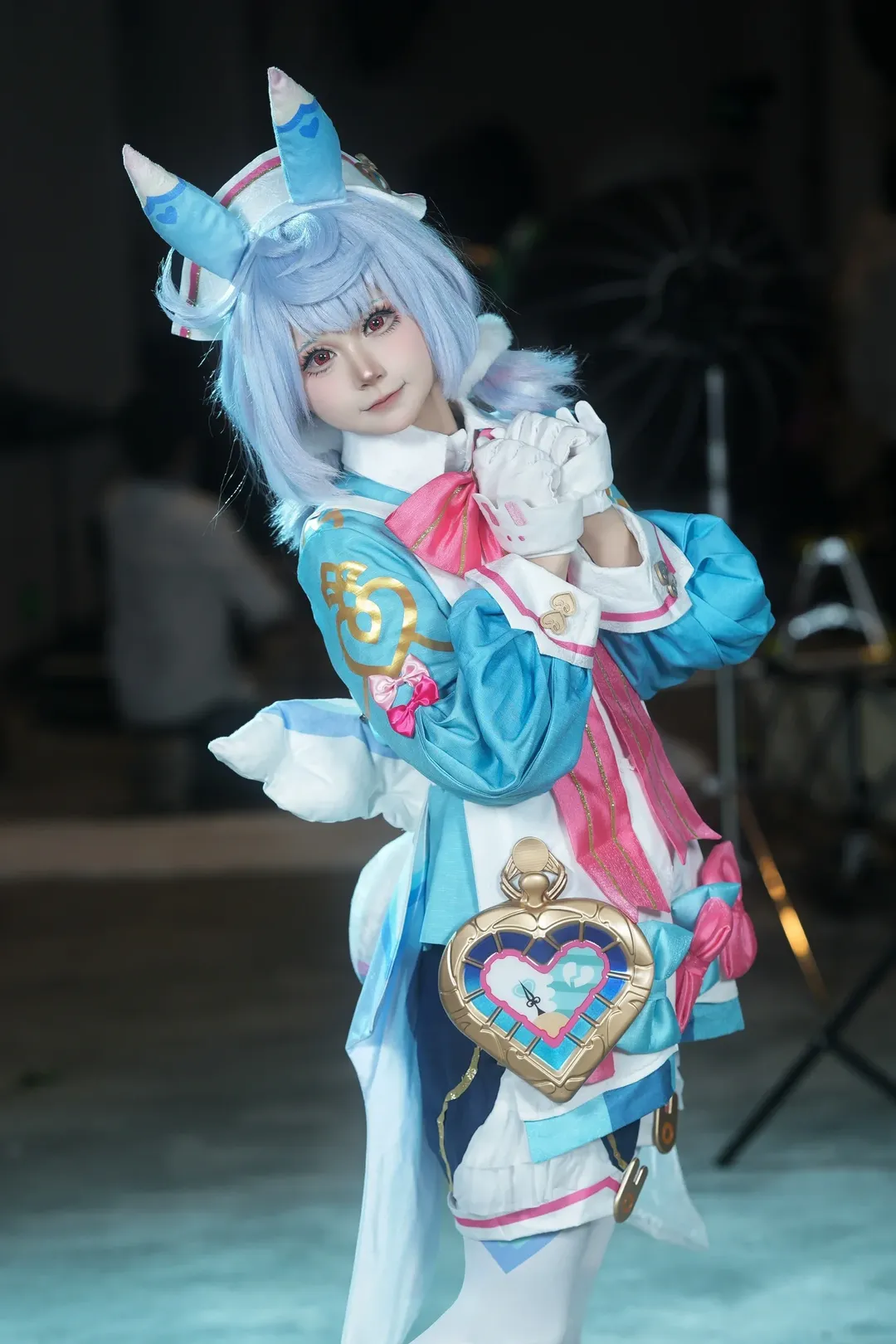 希格雯cos, 二次元cosplay, 漫展摄影, 蓝色系装扮, 特殊花纹丝袜 - 第3张