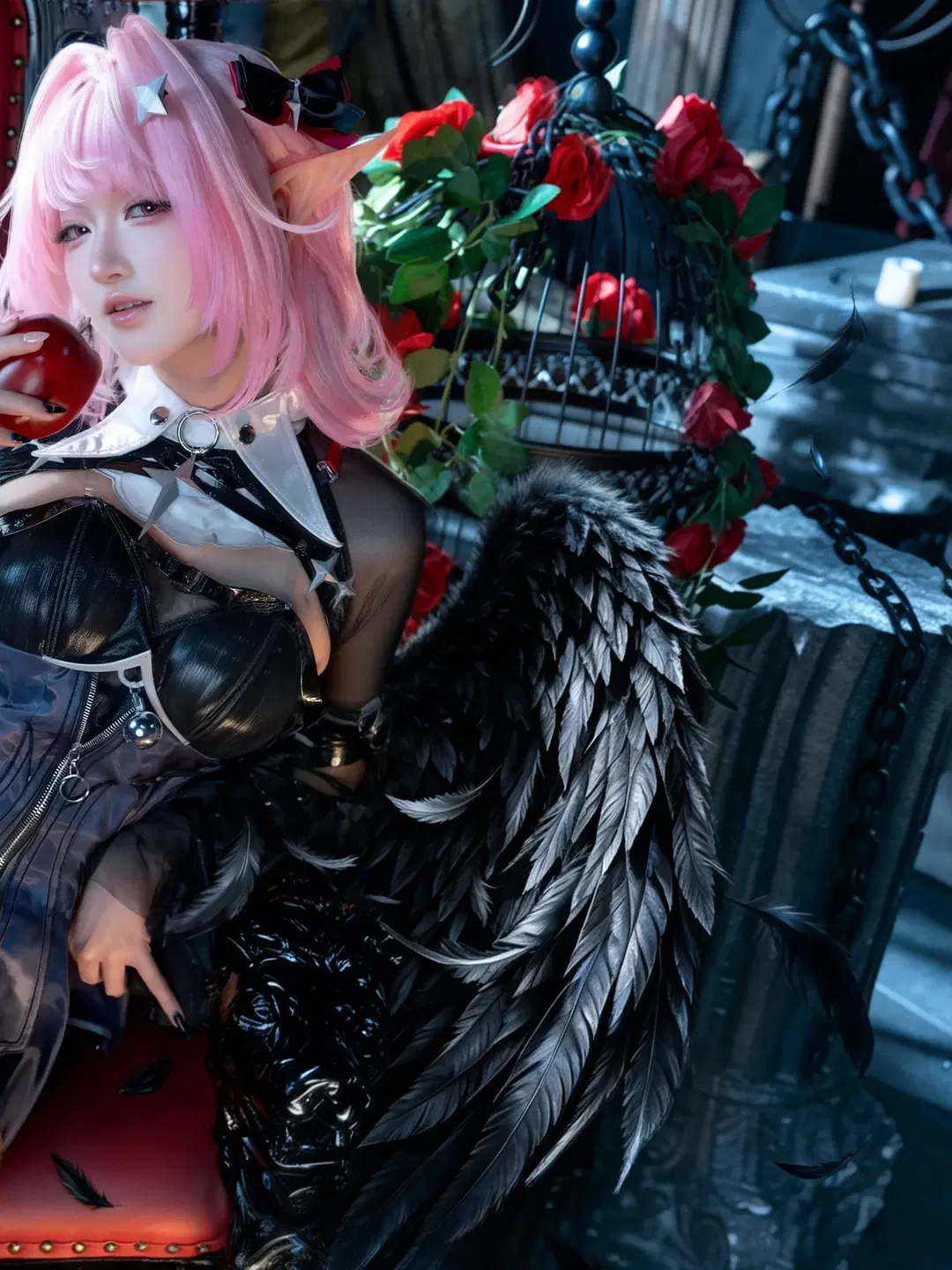[Remielle cosplay] Exploring Zenless Zone Zero's Dark Style: A Visual Tapestry of Crimson and Black by 是_猫呀 - Image 3