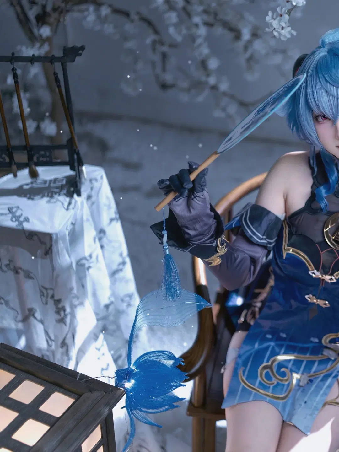 【甘雨 コスプレ】原神 海灯祭の雪景色に佇む青髪の少女 - 是_猫呀 - 2枚目