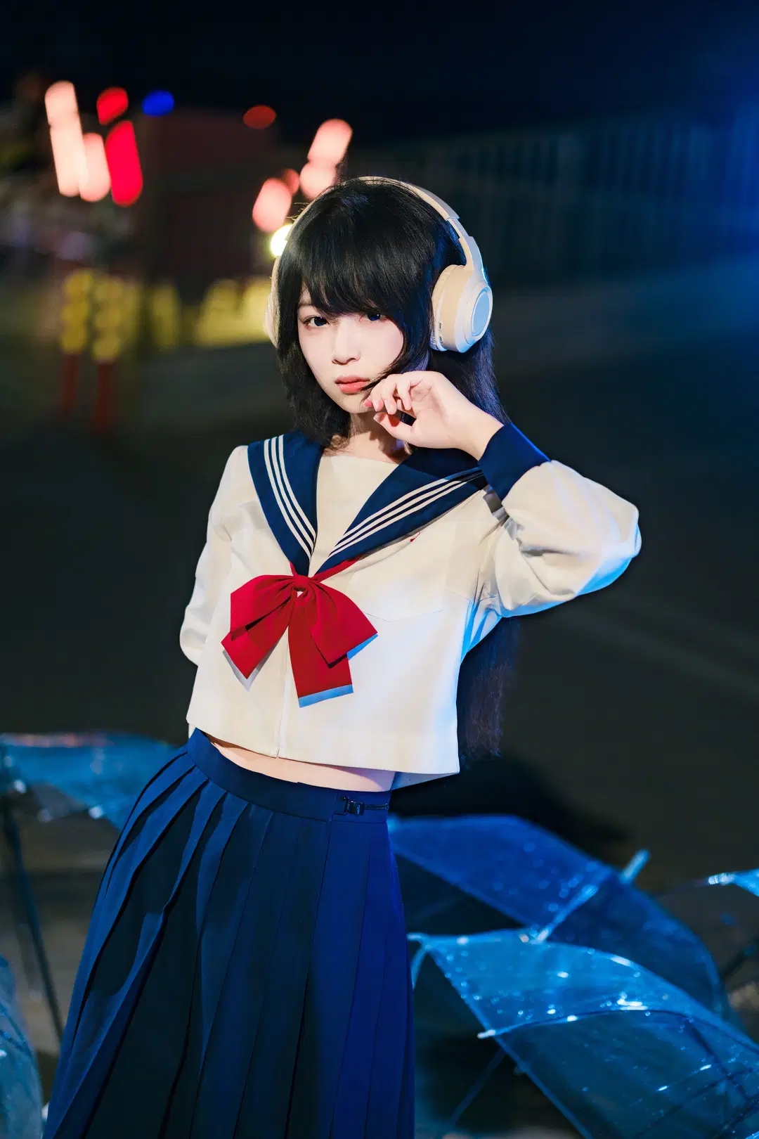 JK制服, 水手服, 天台摄影, 雨夜氛围感, 情绪风写真