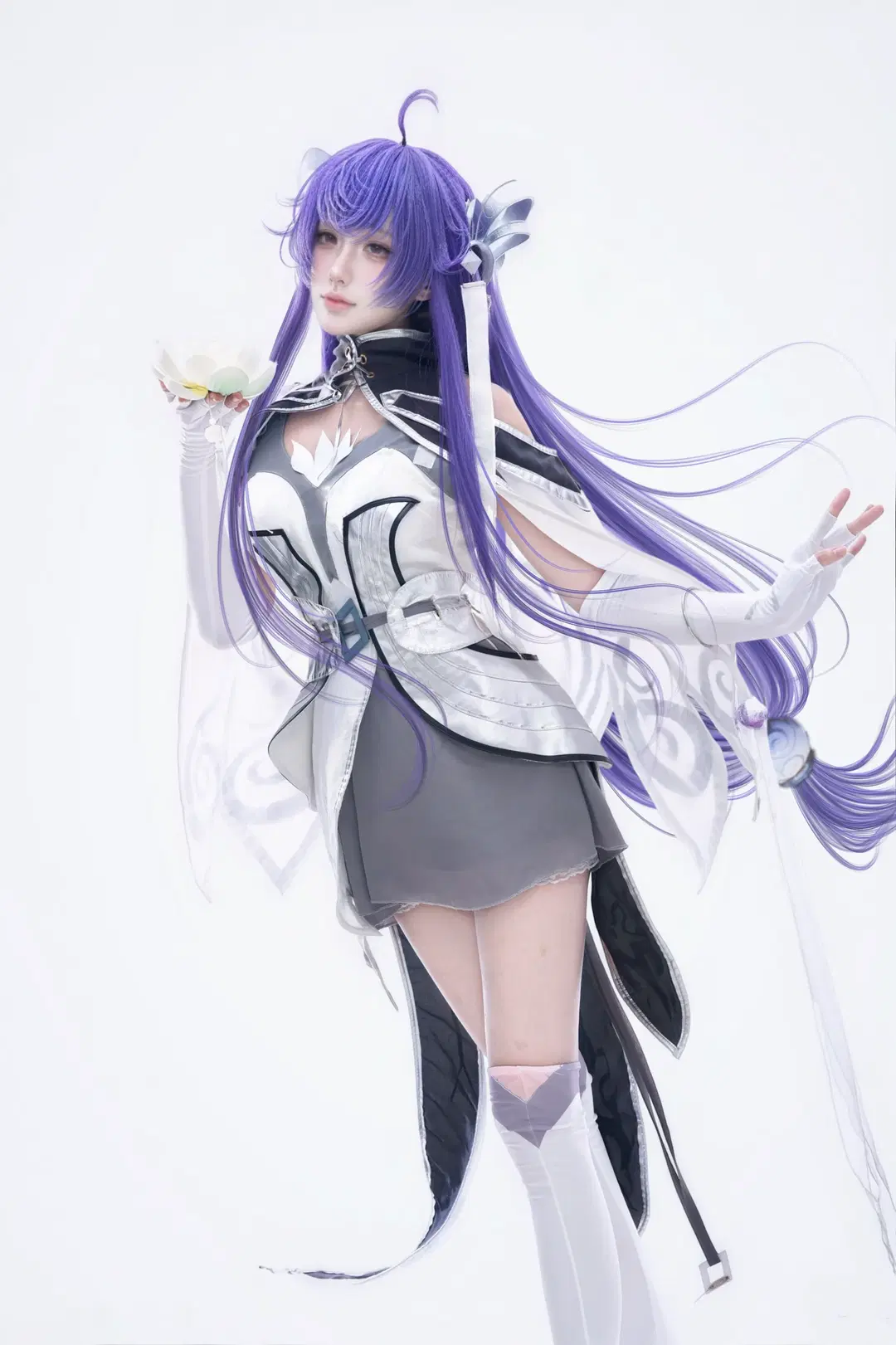 [Xishi cosplay] Dynamic White Studio Poses for My Signature Hero in Honor of Kings by 宅宅平 - Image 5