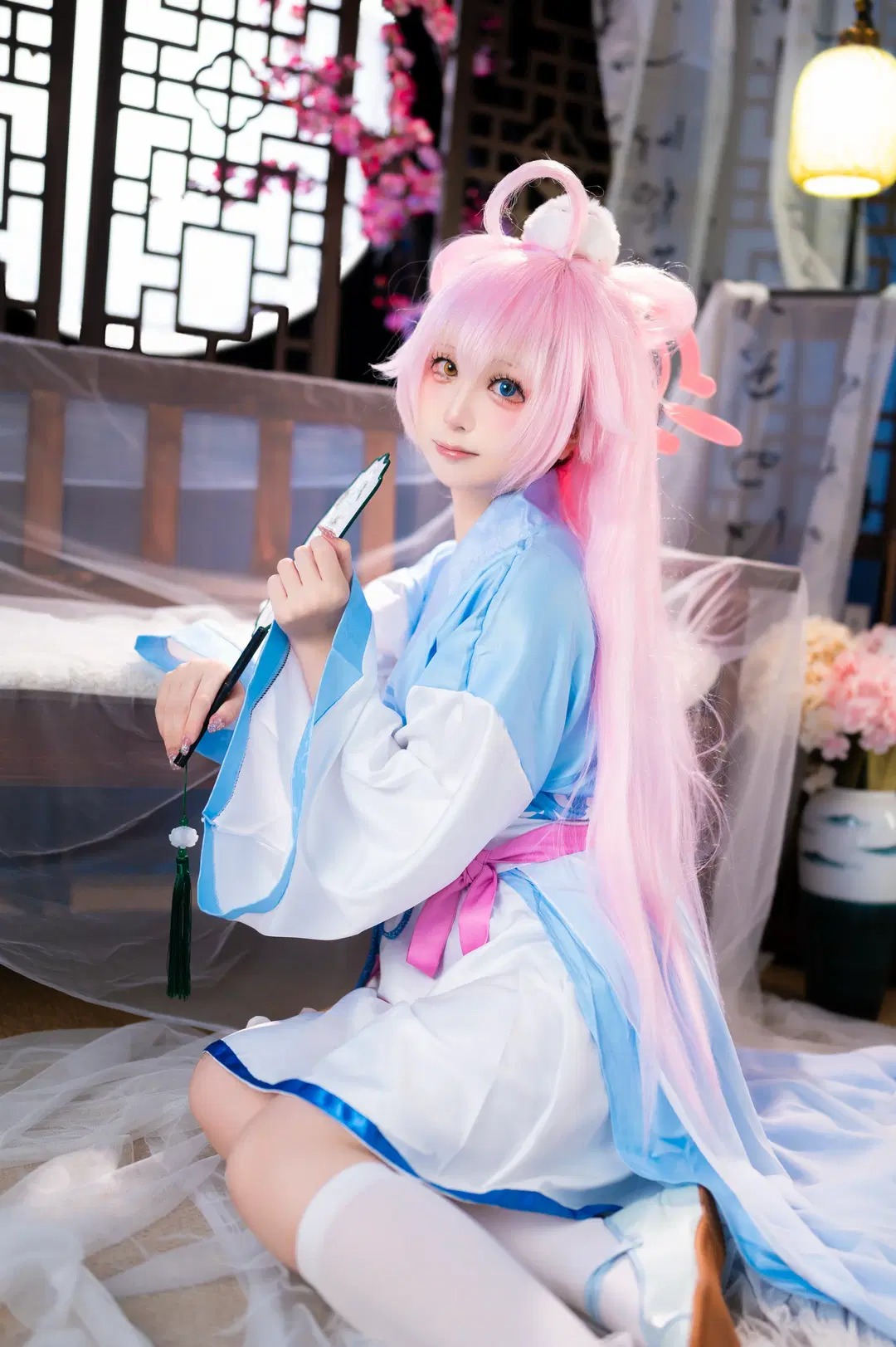 [Takanashi Hoshino cosplay] Blue Archive Traditional Chinese Style Styling: Gentle Collision of Blue-and-White Dress and White Stockings by 敷敷fufu（关注发财） - Image 3