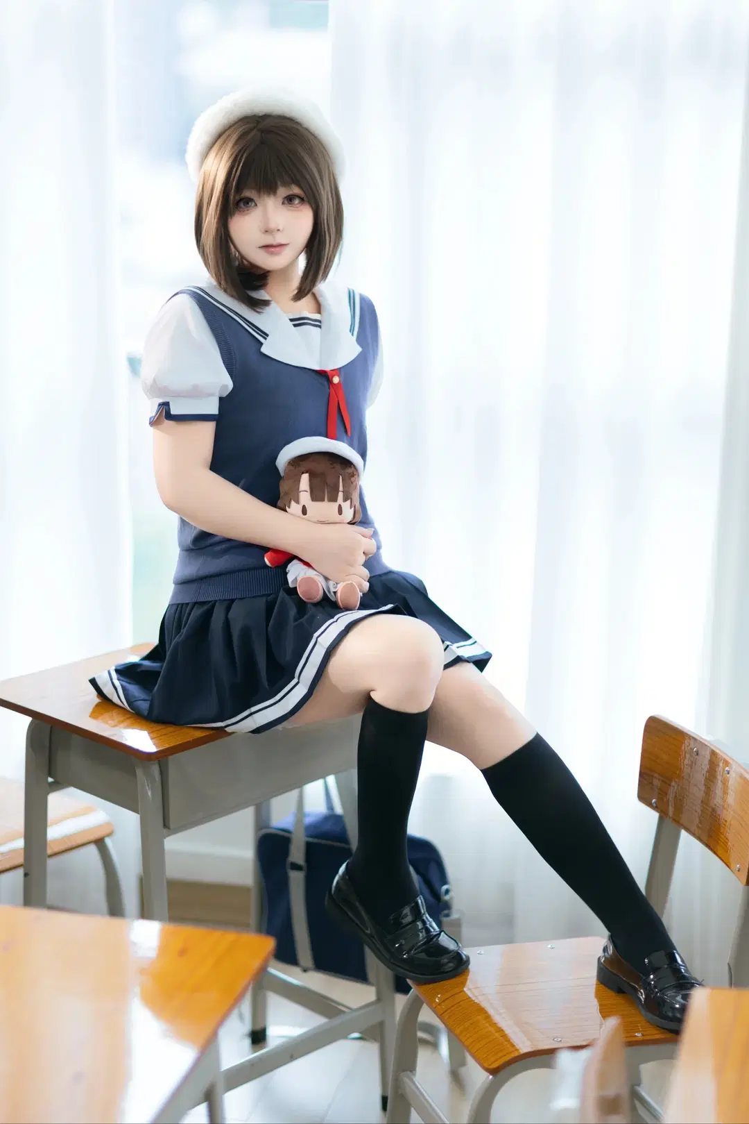 教室场景, 加藤惠cos, 路人女主的养成方法, 水手服, 黑色过膝袜