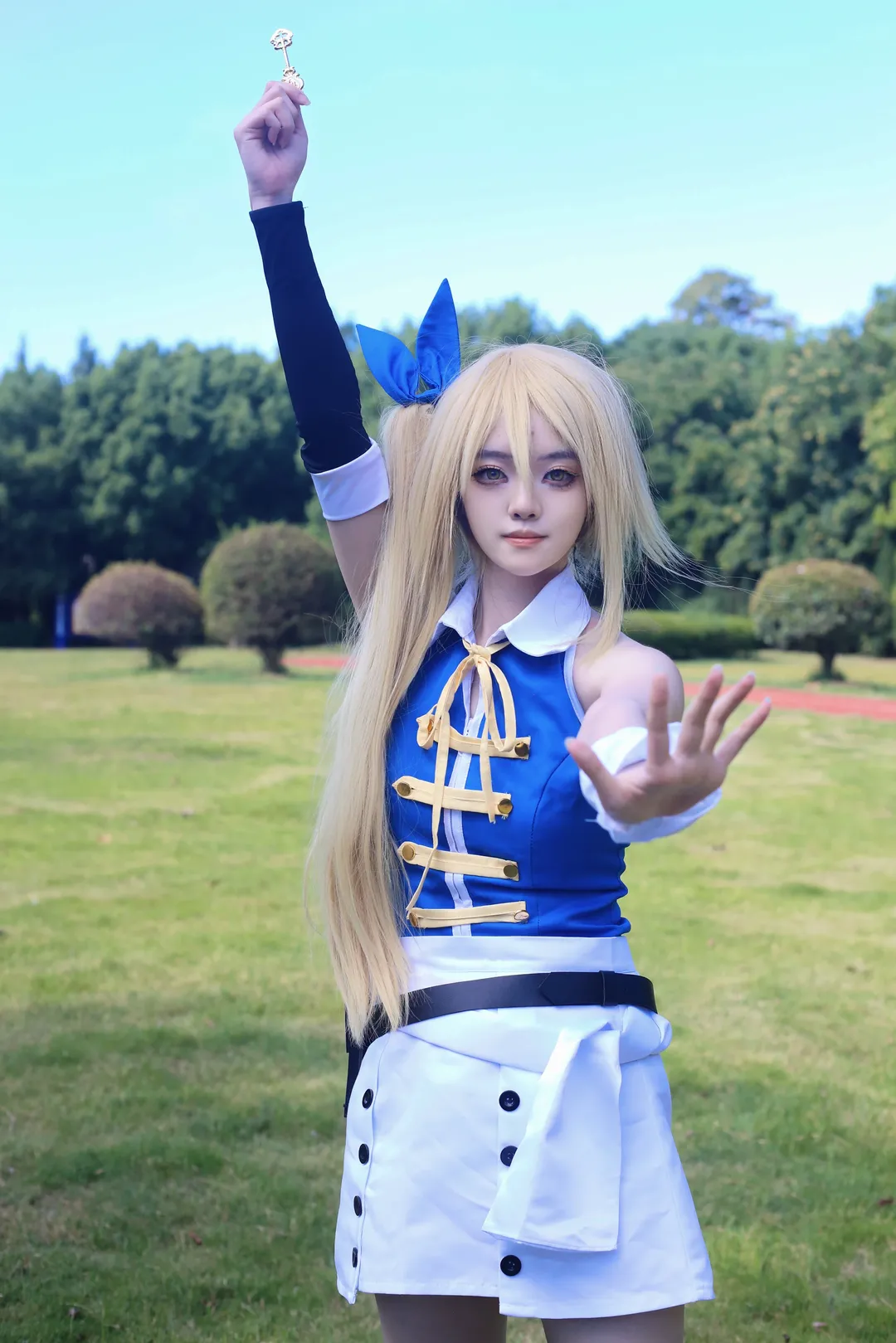 动漫cosplay, 外景摄影, 黑丝cos, 妖精的尾巴, 露西哈特菲利亚cos - 第3张