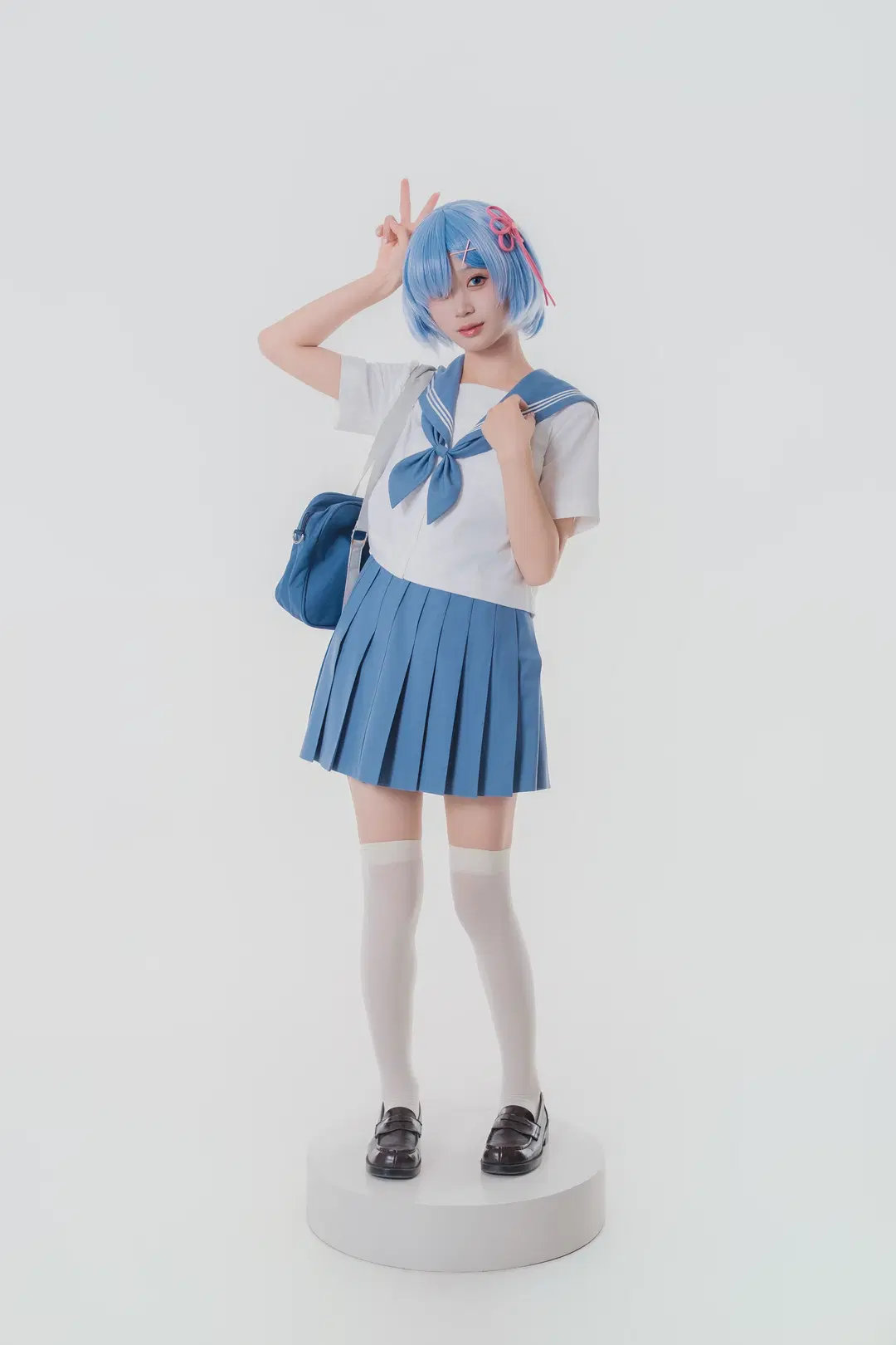 【レム コスプレ】青のセーラーJK制服 白ホリ撮影記録 - 江城~ - 3枚目