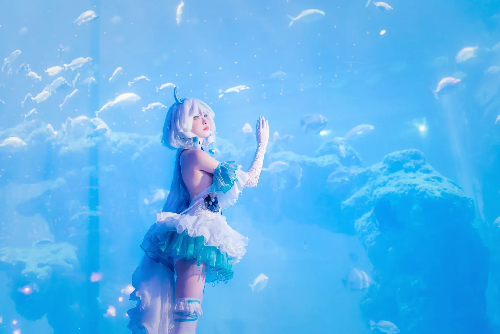 【芙宁娜cos】原神水族馆与青岛海边正片，我的故事已然落幕 - mile7758 - 第4张