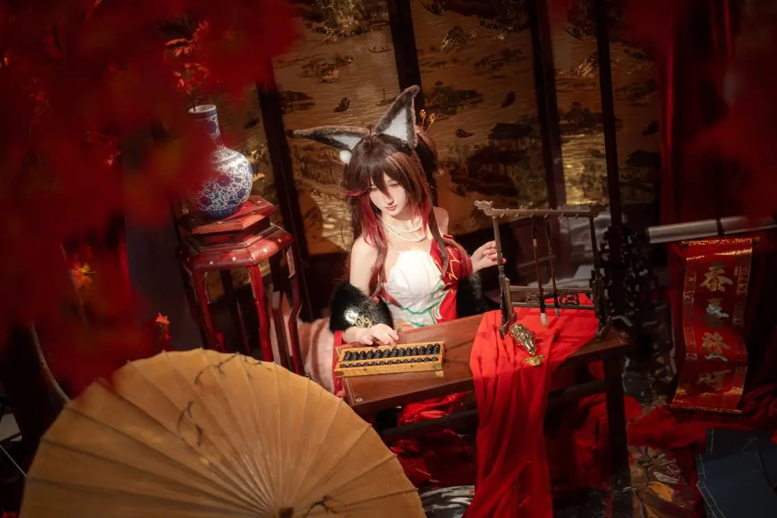 [Tingyun cosplay] Honkai: Star Rail New Year Red Maple Themed Photoshoot by mile7758 - Image 2
