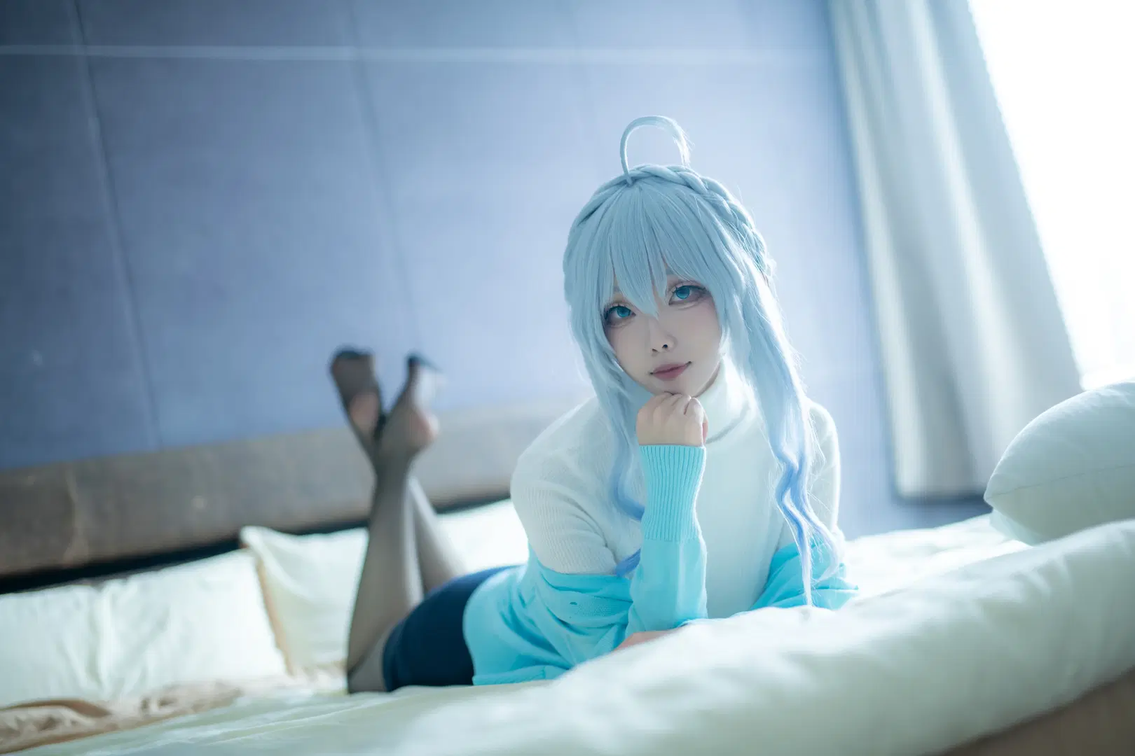 【The Snow Woman cosplay】Light Blue Wig with White Sweater and Black Stockings: Cool-Toned Indoor Ambiance by mile7758 - Image 4