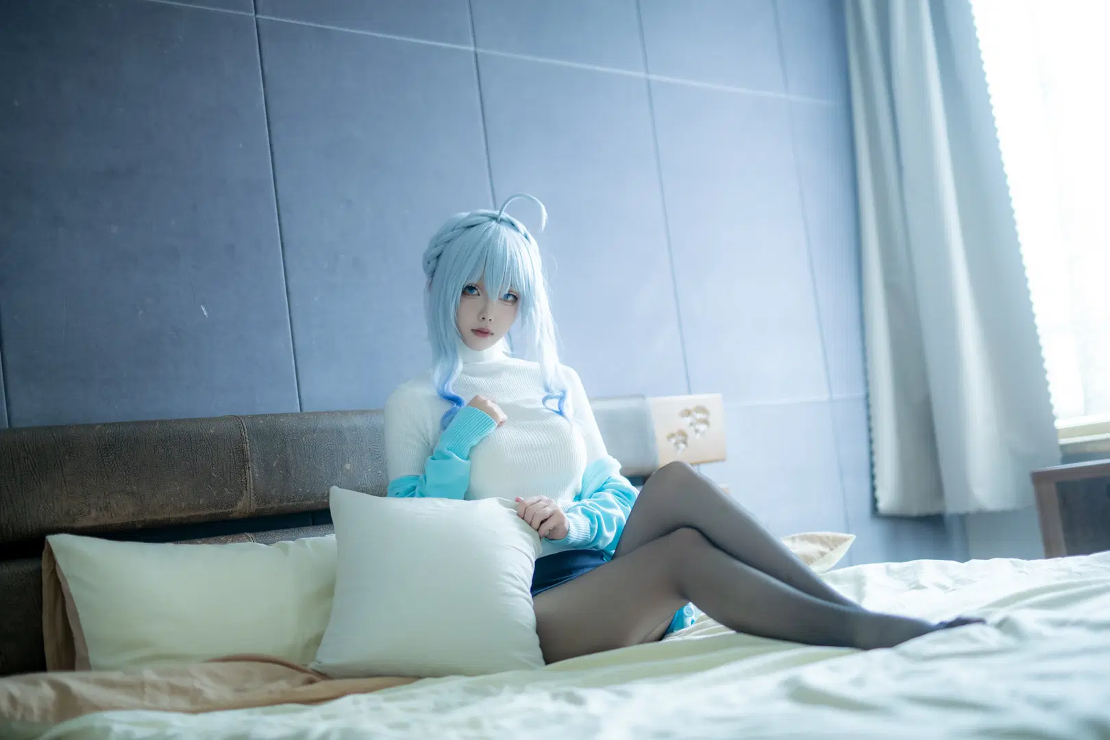 【The Snow Woman cosplay】Light Blue Wig with White Sweater and Black Stockings: Cool-Toned Indoor Ambiance by mile7758 - Image 5
