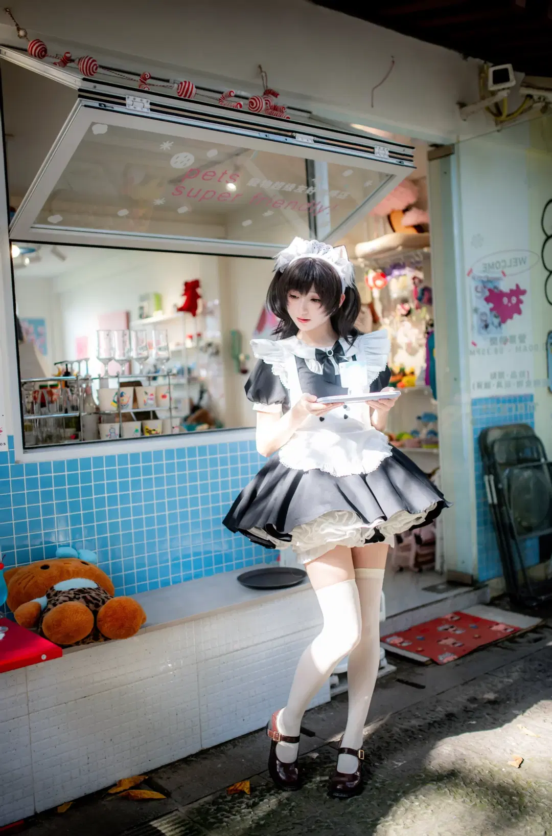 Shot a Black-and-White Maid outfit Anime-style photography Set in Chongqing by mile7758 - Image 3