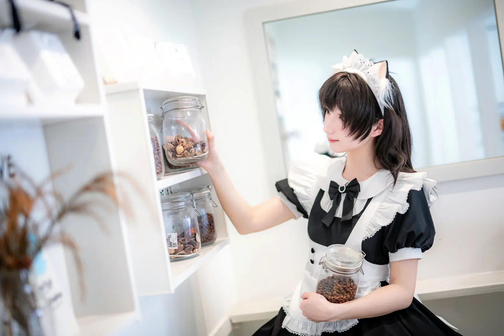 Japanese Maid Outfit Photoshoot: White Stockings Daily Life in a Chongqing Bakery by mile7758 - Image 7