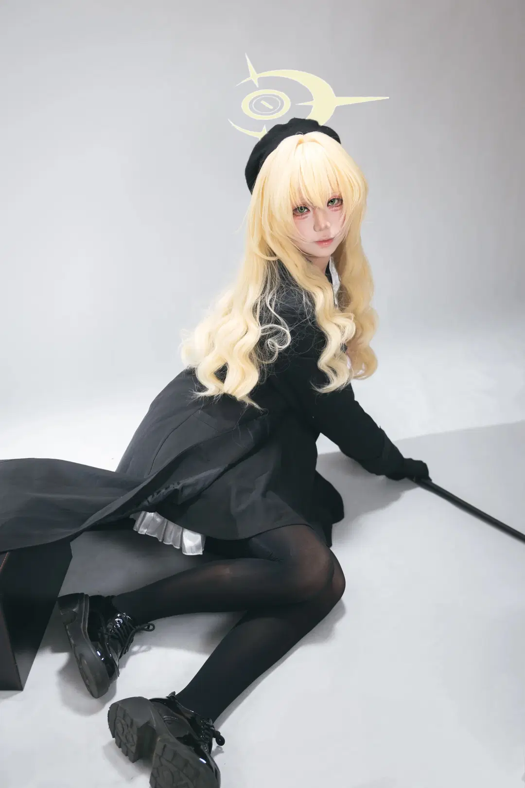 【ニヤニヤ教授 コスプレ】ブルーアーカイブの教授が白ホリにチェックイン - Govcz小法师XiYi - 4枚目
