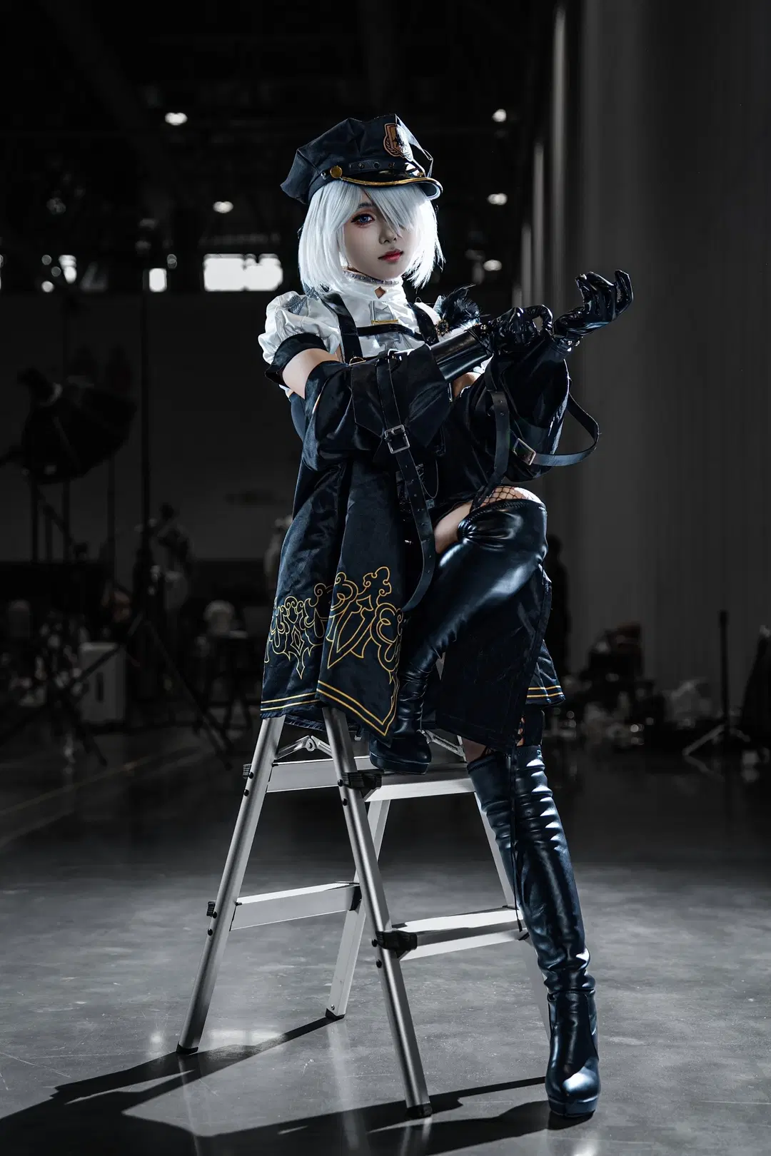 【2B cos】尼尔机械纪元同人执行官，漫展场照返图 - 硫酸铅沉淀（想拍正片版 - 第3张