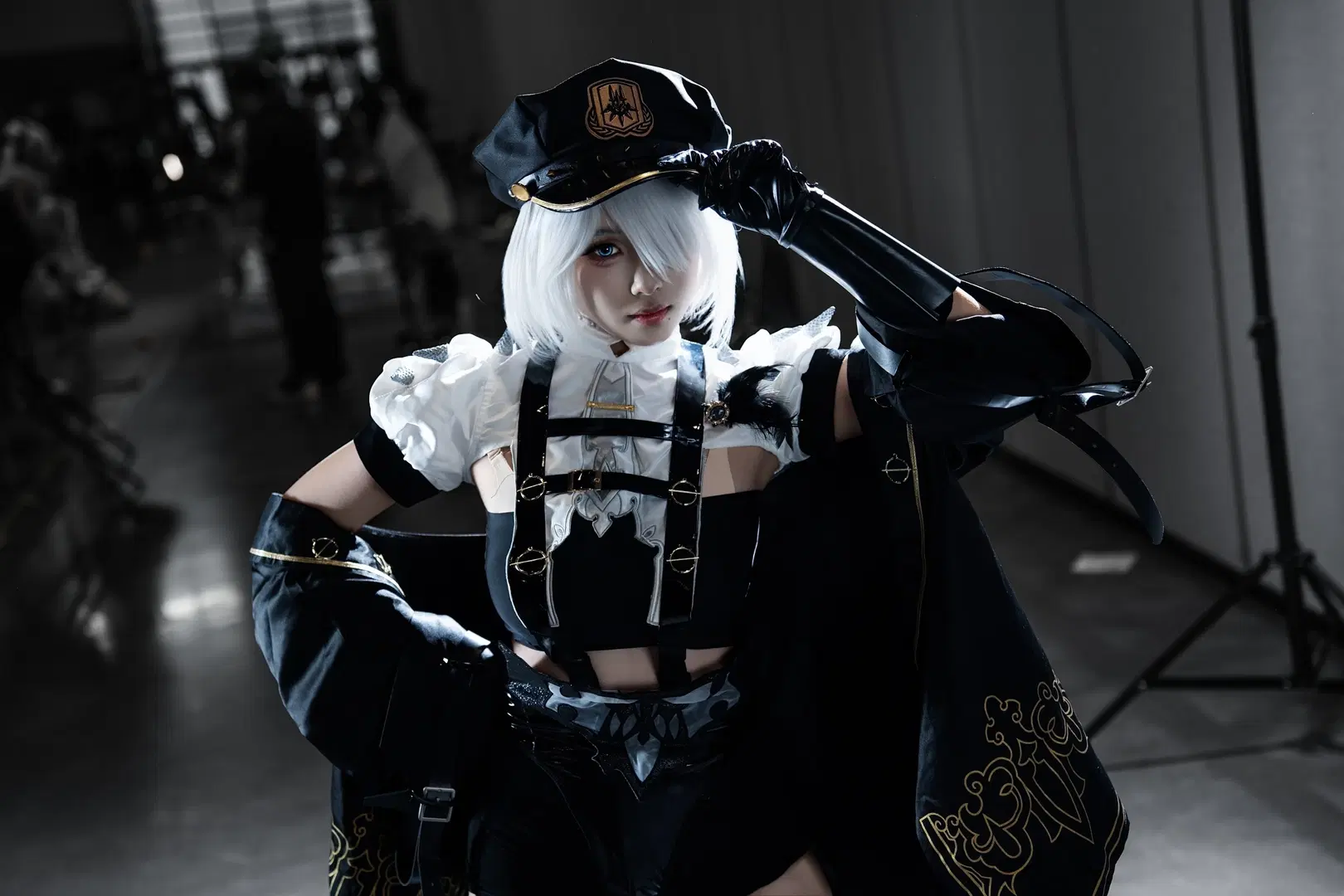 【2B cos】尼尔机械纪元同人执行官，漫展场照返图 - 硫酸铅沉淀（想拍正片版 - 第8张