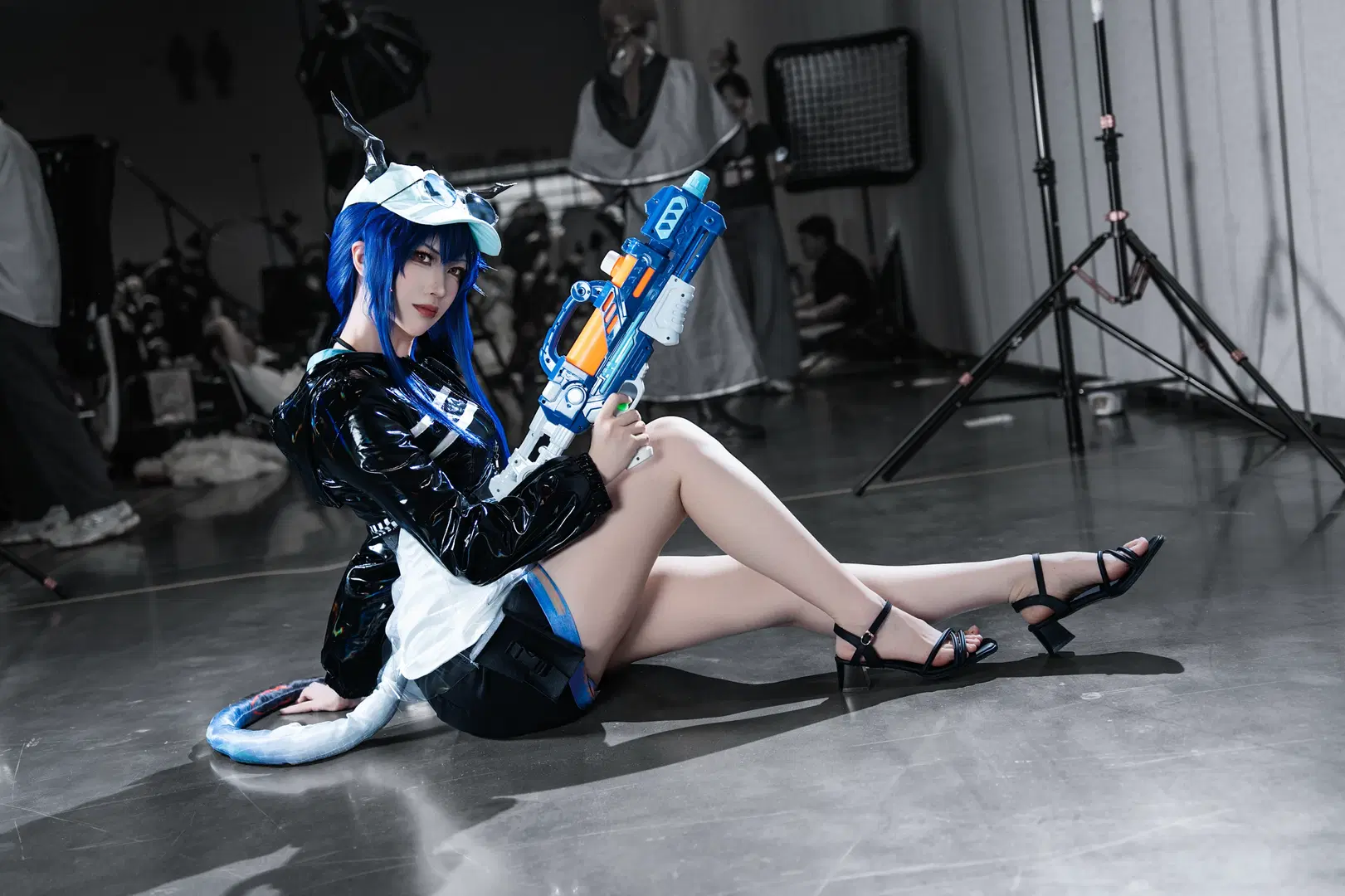 [Ch'en the Holungday cosplay] Arknights Ch'en Convention photo Share by 硫酸铅沉淀（想拍正片版 - Image 4